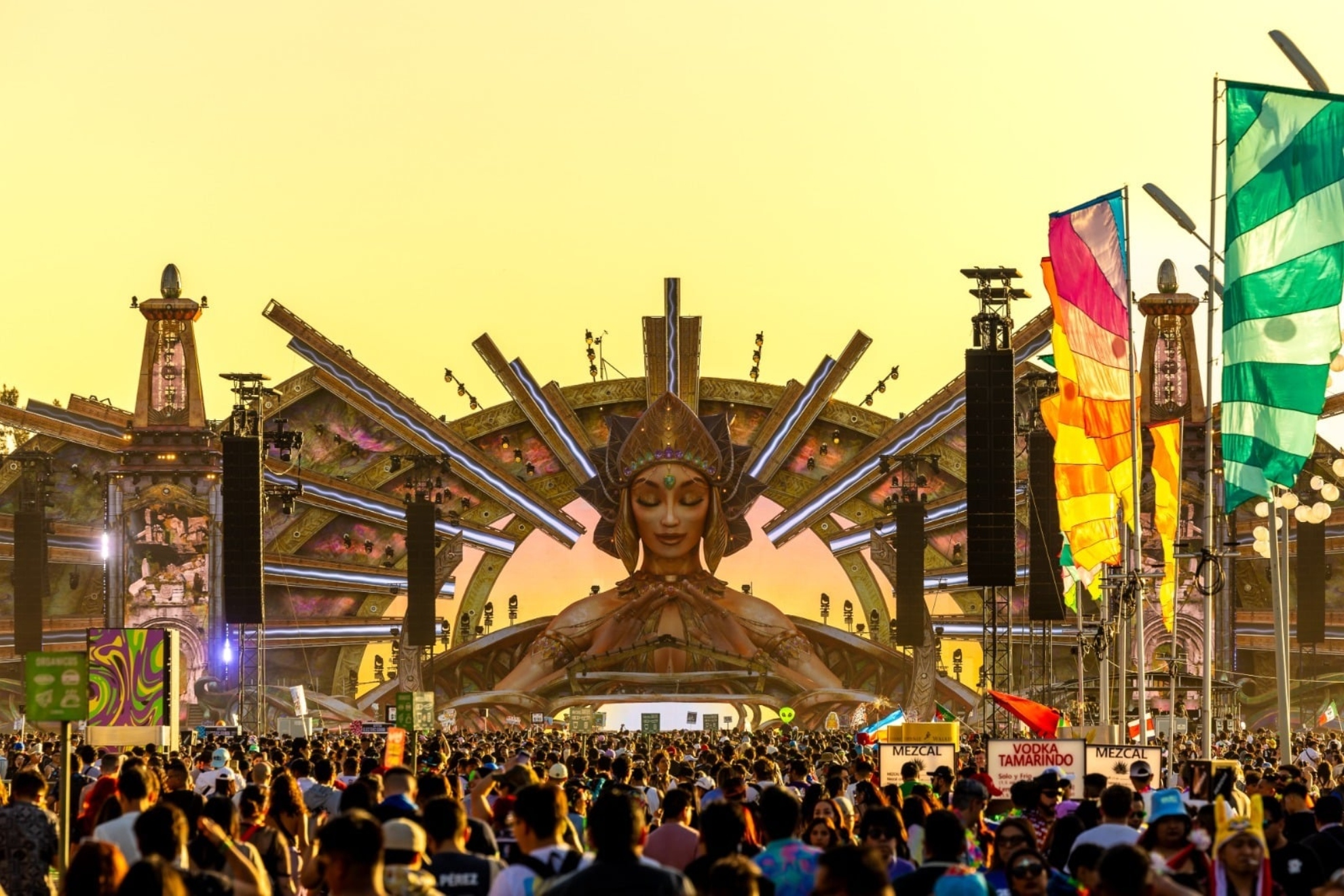Un joven costarricense falleció durante la primera jornada del festival EDC en Medellín.