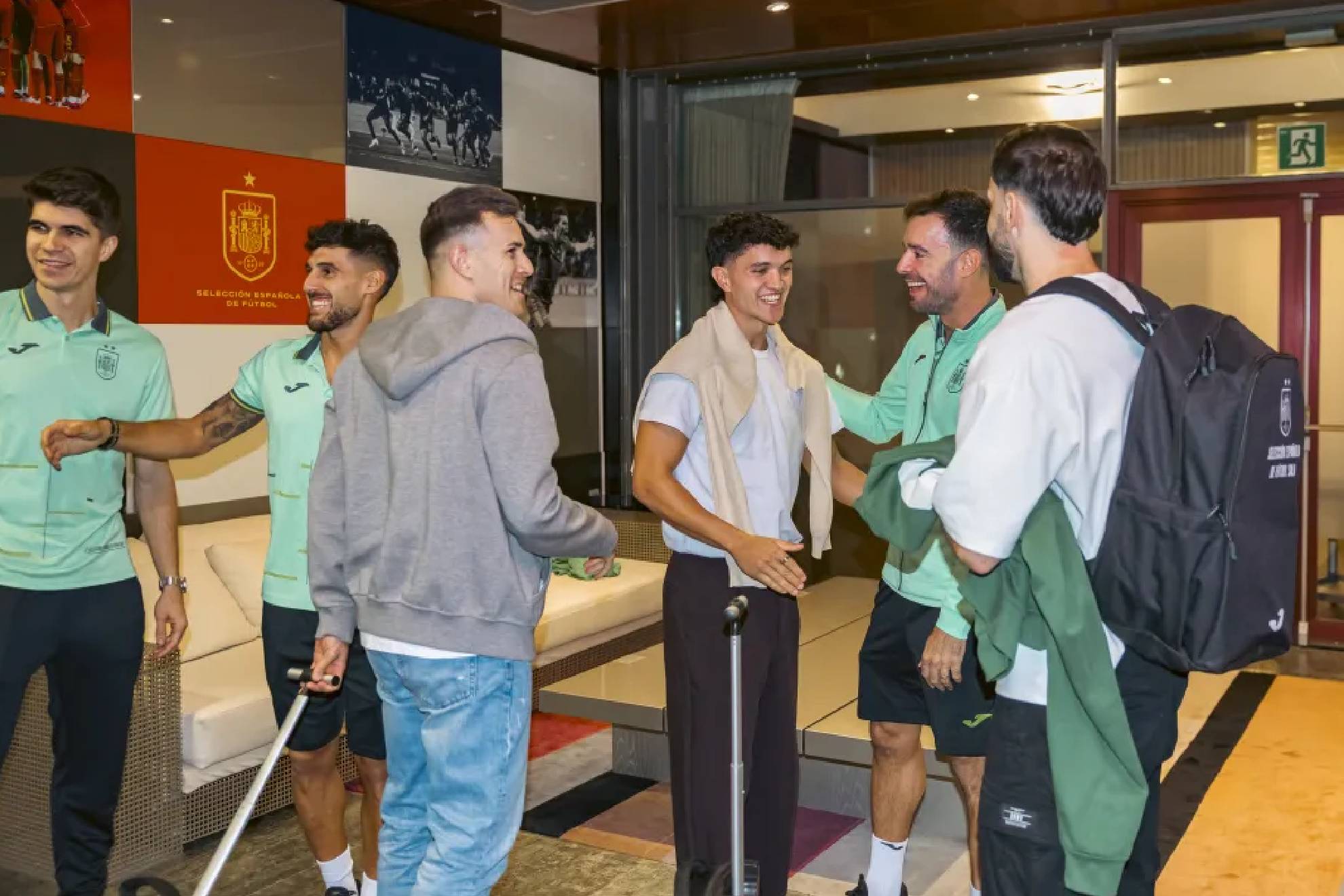 Antonio Pérez, Adolfo, Daniel Gabriel, Antonio Navarro, Dídac Plana y Gonzalo Santa Cruz, en Las Rozas RFEF