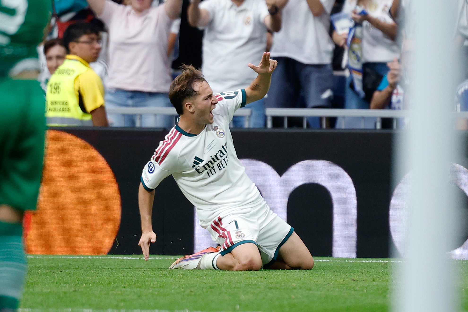 Yáñez, celebrando el gol que marcó en la Intercontinental sub 20 del Bernabéu. CHEMA REY