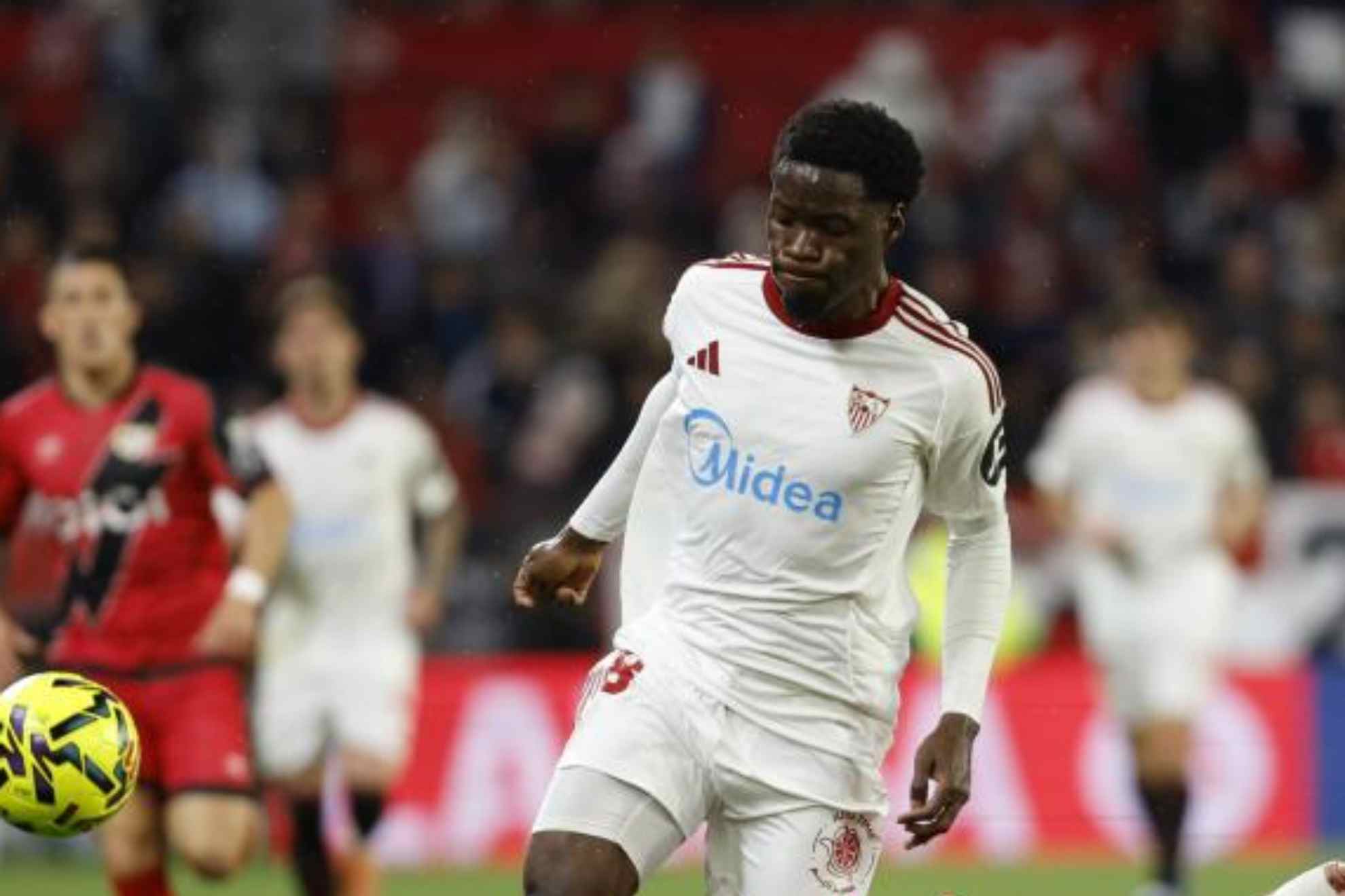 Agoumé, en un partido con el Sevilla.