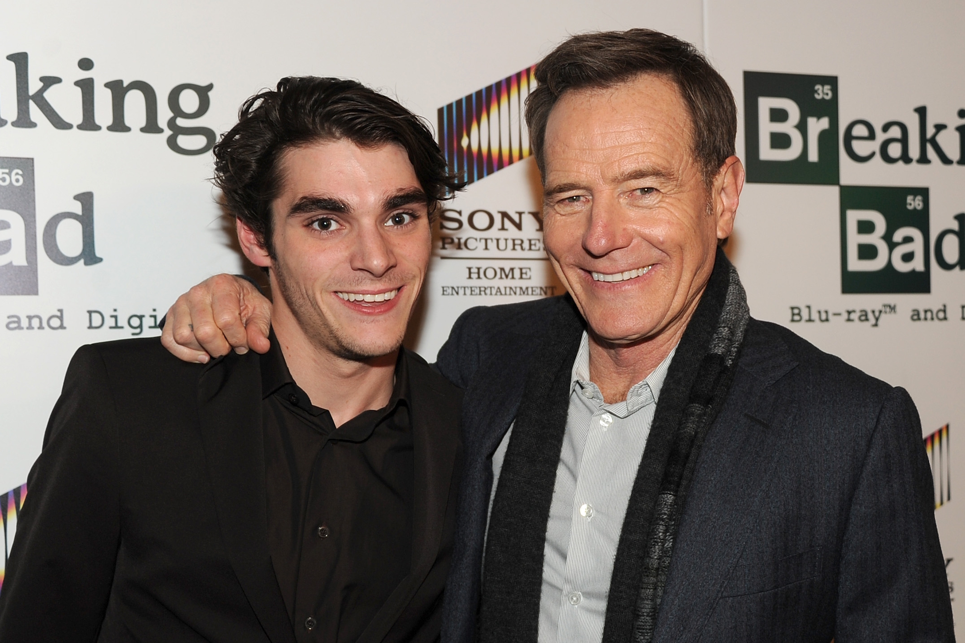 RJ Mitte y Bryan Cranston, actores de 'Breaking Bad'. Getty