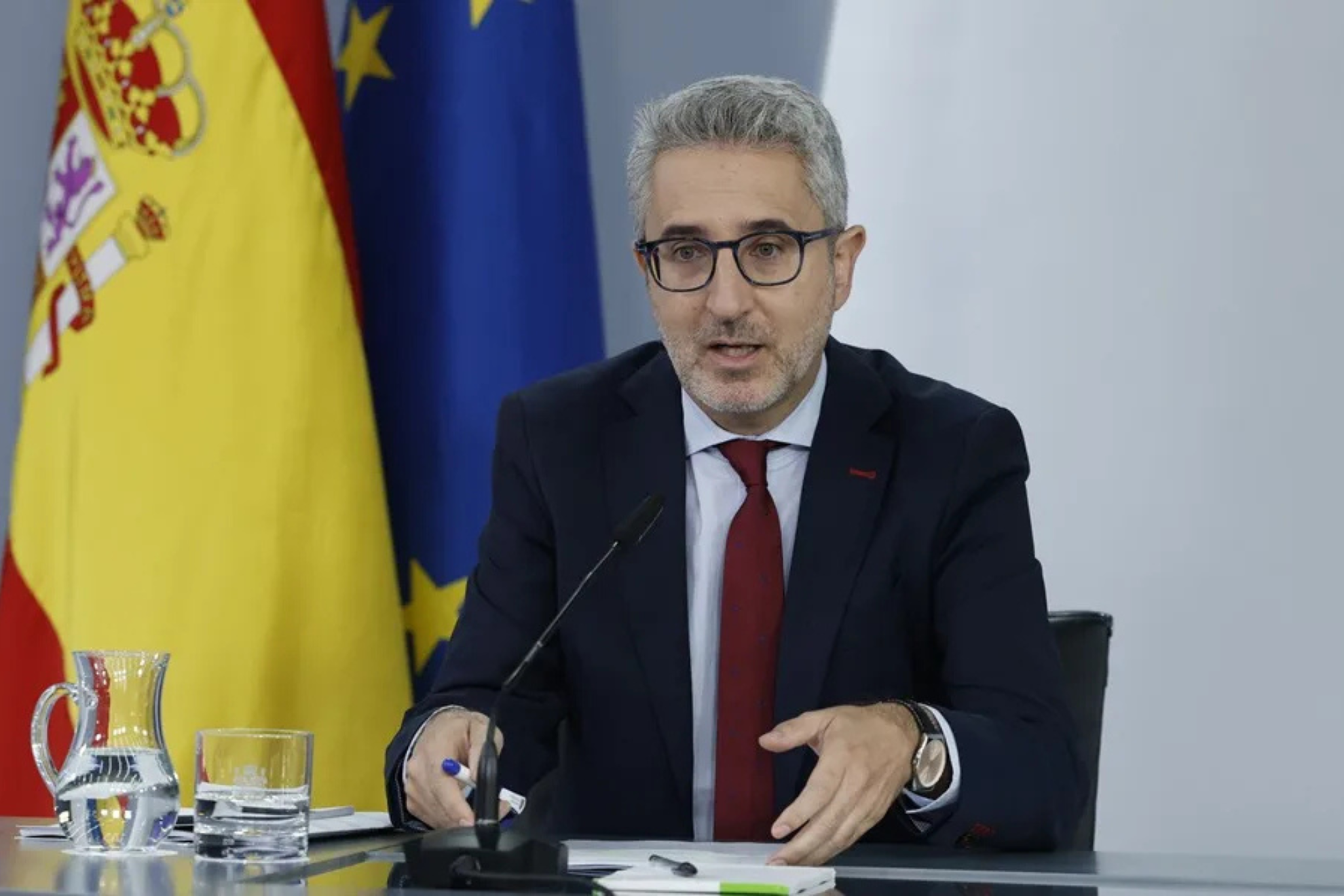 El ministro de Hacienda, Arcadi España, este martes durante la rueda de prensa tras el Consejo de Ministros. J.J. Guillén