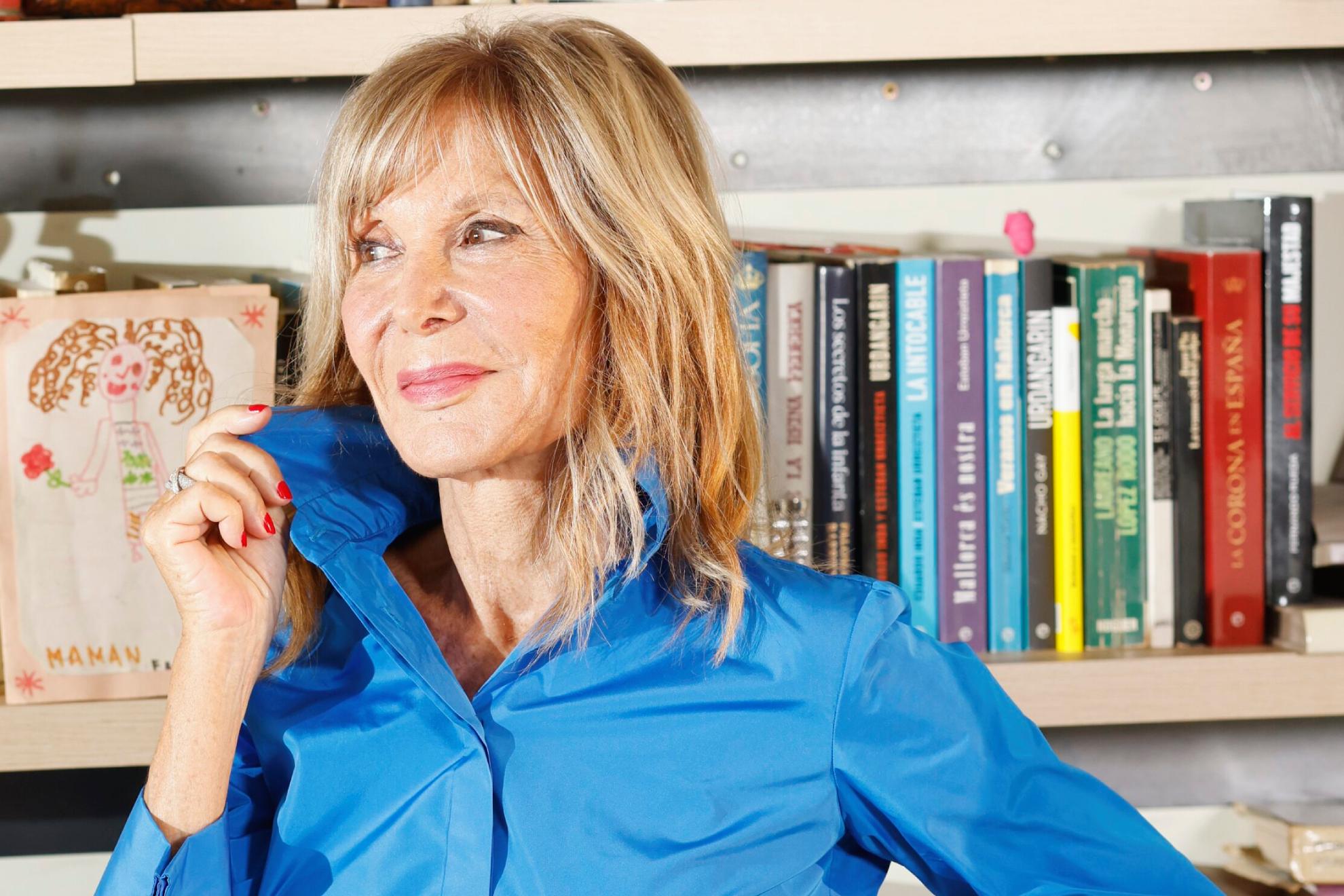 Pilar Eyre, autora del libro 'Sucesión'. LA ESFERA DE LOS LIBROS