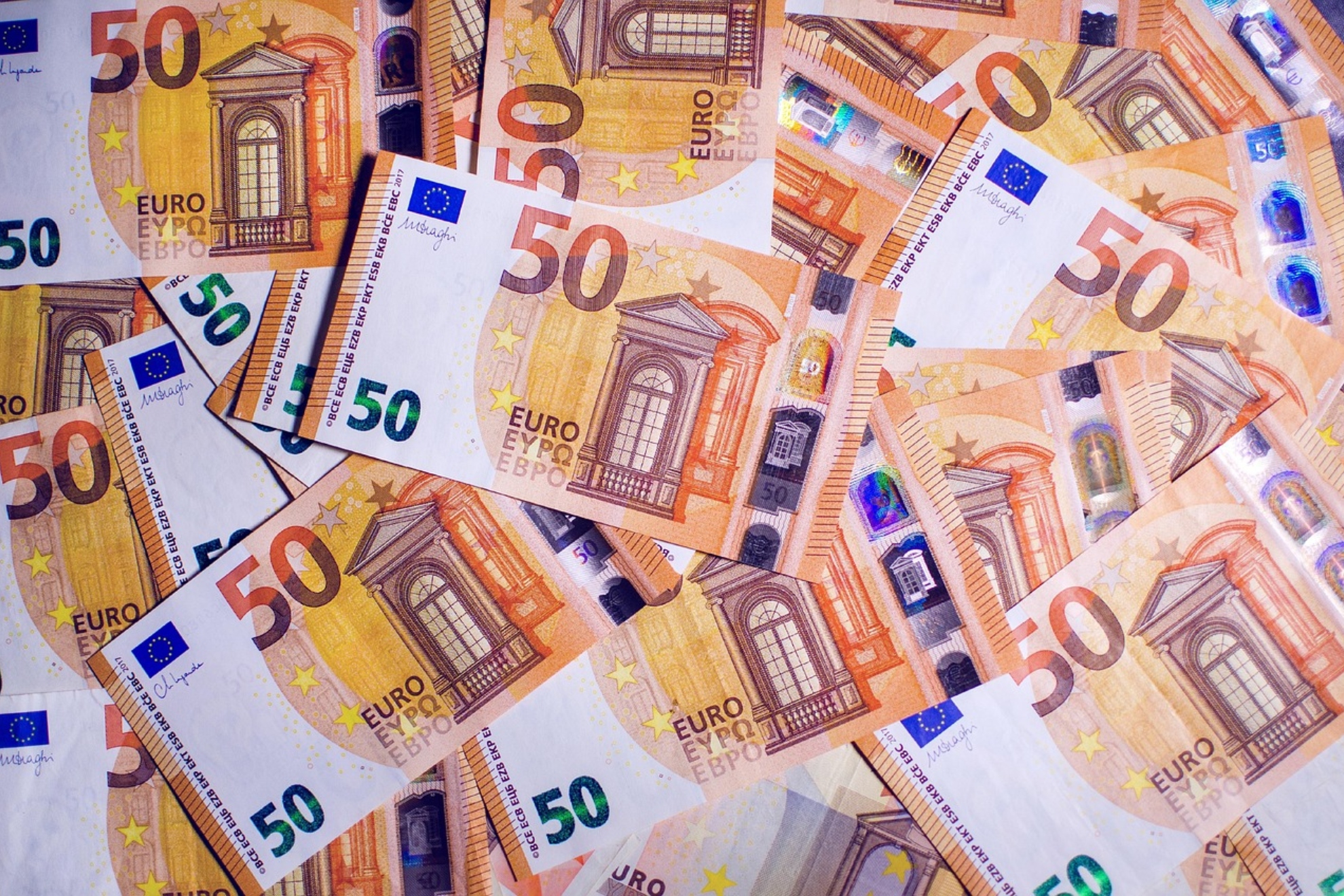 Dinero en efectivo. Pixabay.