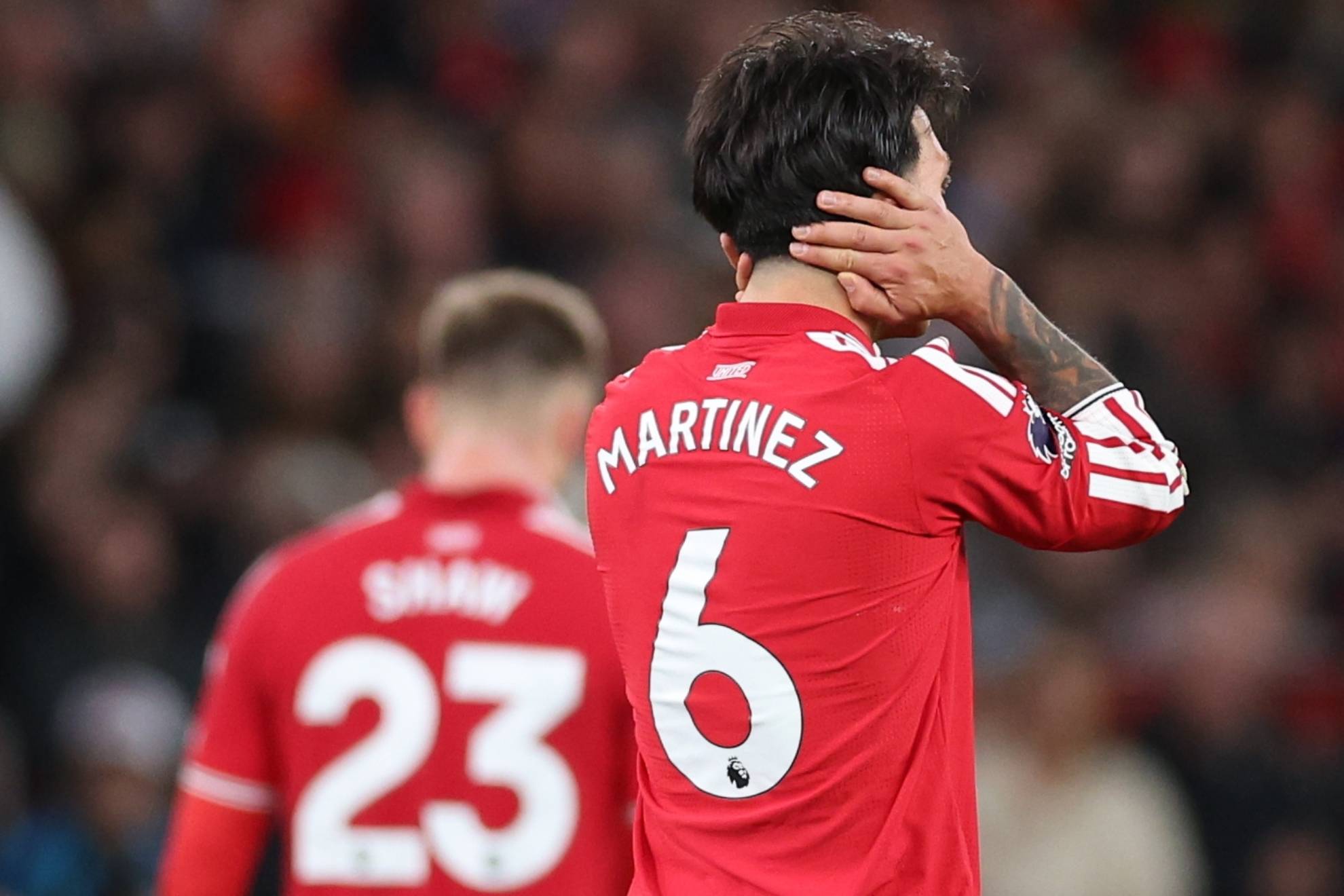 Guerra Civil en el Manchester United tras la rajada de Lisandro Martínez: "Es una puta vergüenza" EFE
