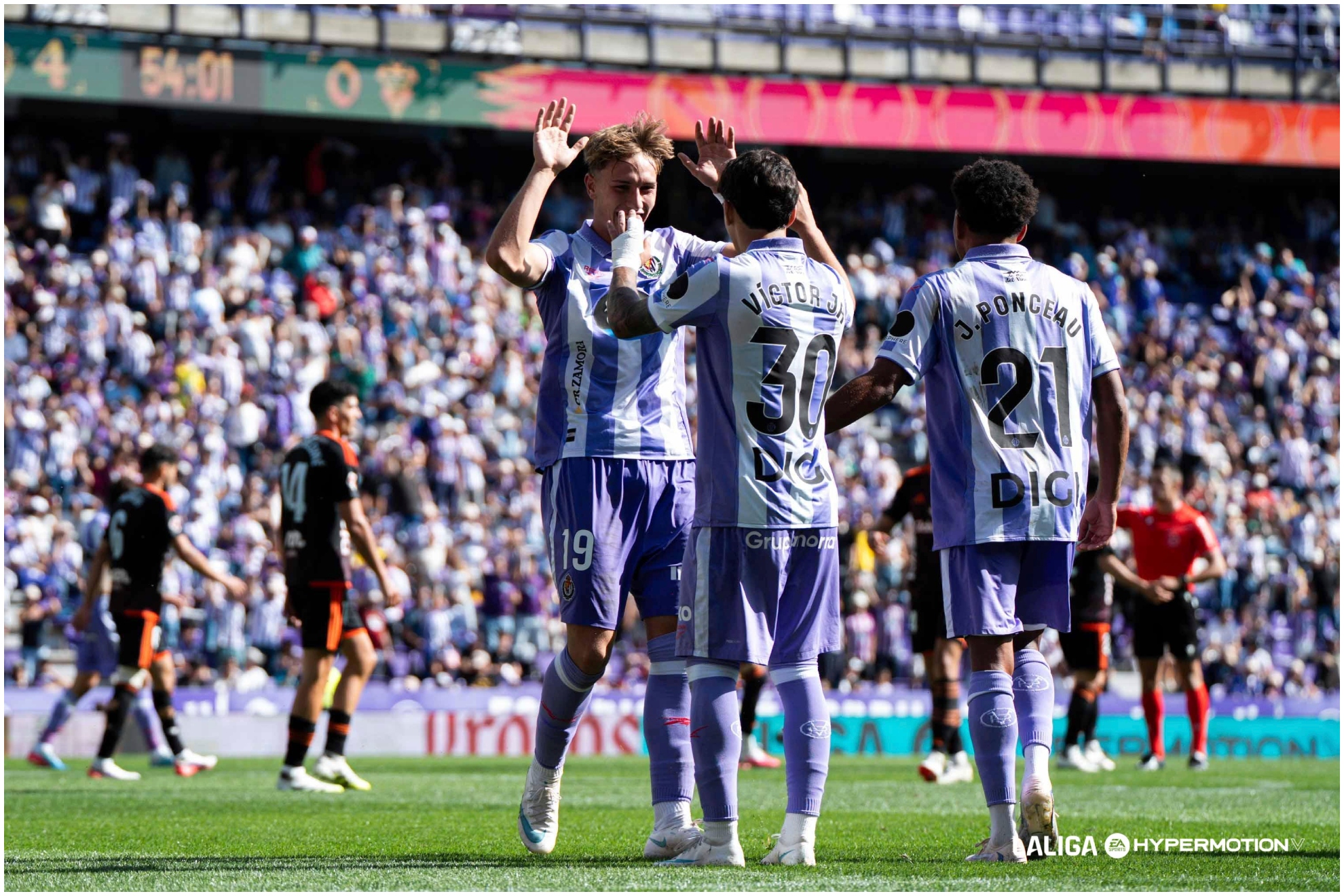 El Valladolid celebrando un gol ante el Albacete.