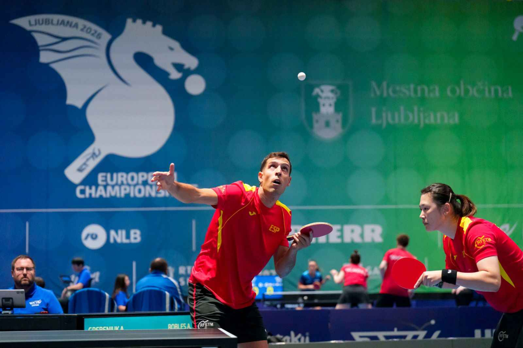 María Xiao y Álvaro Robles durante uno de sus partidos en el Europeo de 2026. RFETM