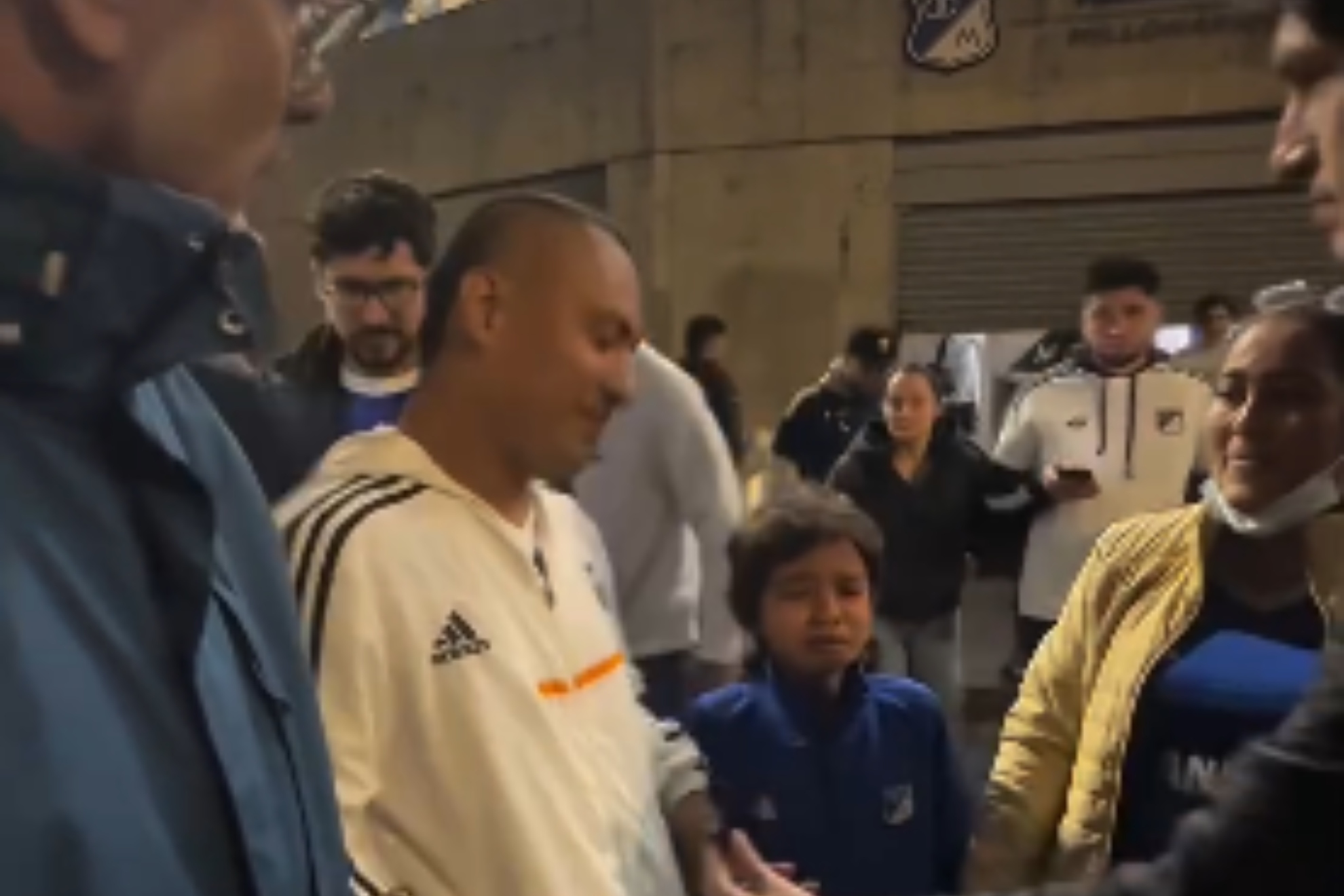 Final feliz: solución para la familia que viajó 22 horas por Millonarios. Instagram