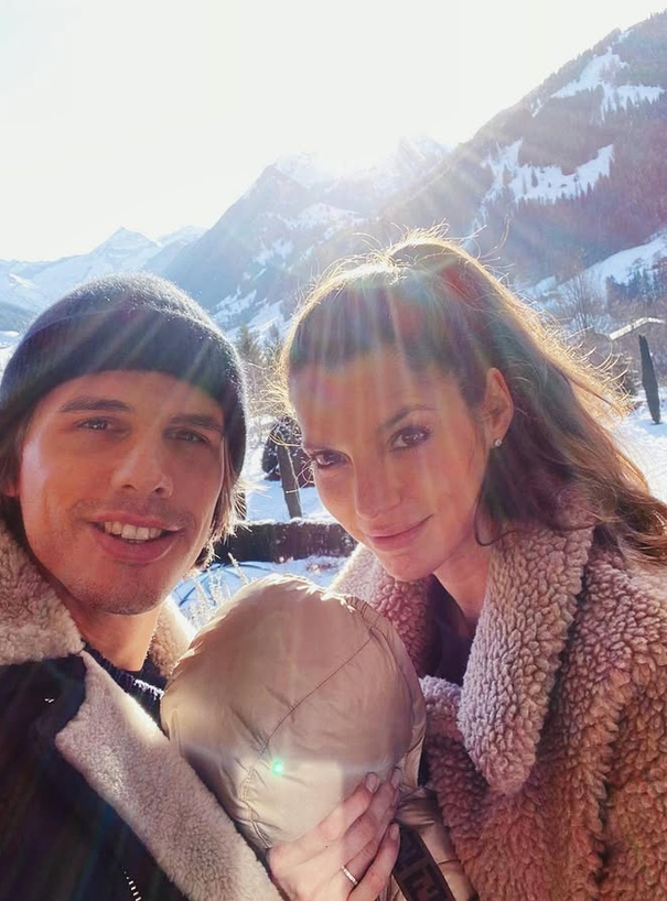 El portero Yann Sommer ha comunicado su separación de su esposa Alina Yann Sommer, portero del Brujas que jugó en Inter y Bayern, ha comunicado su separación de su esposa, la abogada Alina. @yannsommer Actualizado: 15/10/2026 10:05 horas