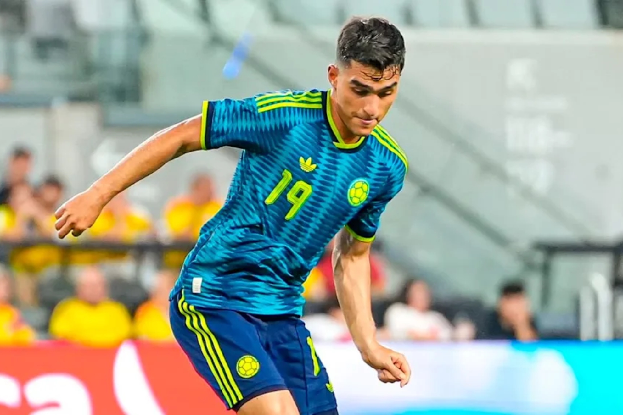 Varios clubes de la Premier League siguen de cerca a Juan Manuel Rengifo. FCF