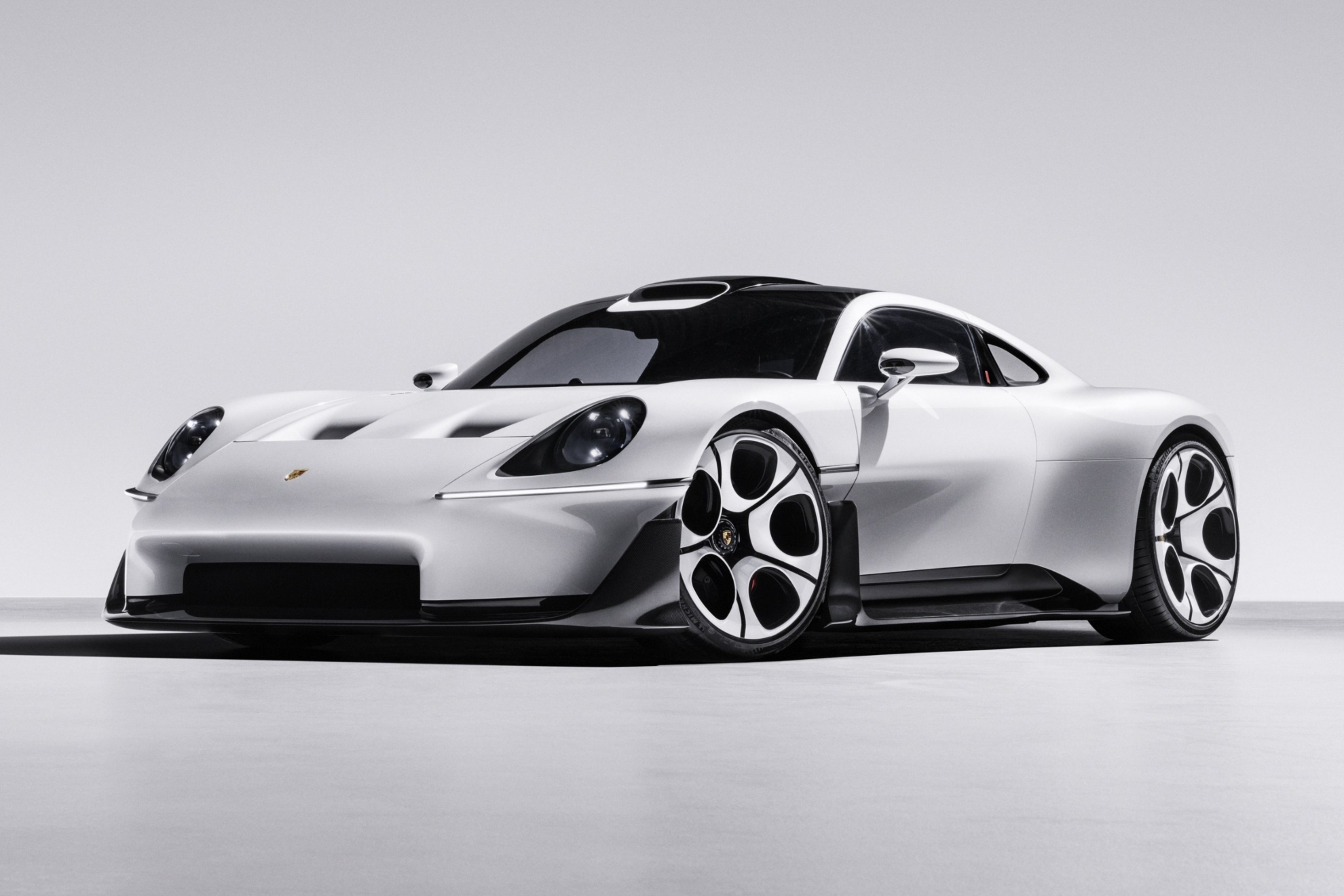 El Porsche Mission S ya es real: estas son las primeras fotos oficiales del prototipo Porsche Mission S Porsche Actualizado: 15/10/2026 22:32 horas