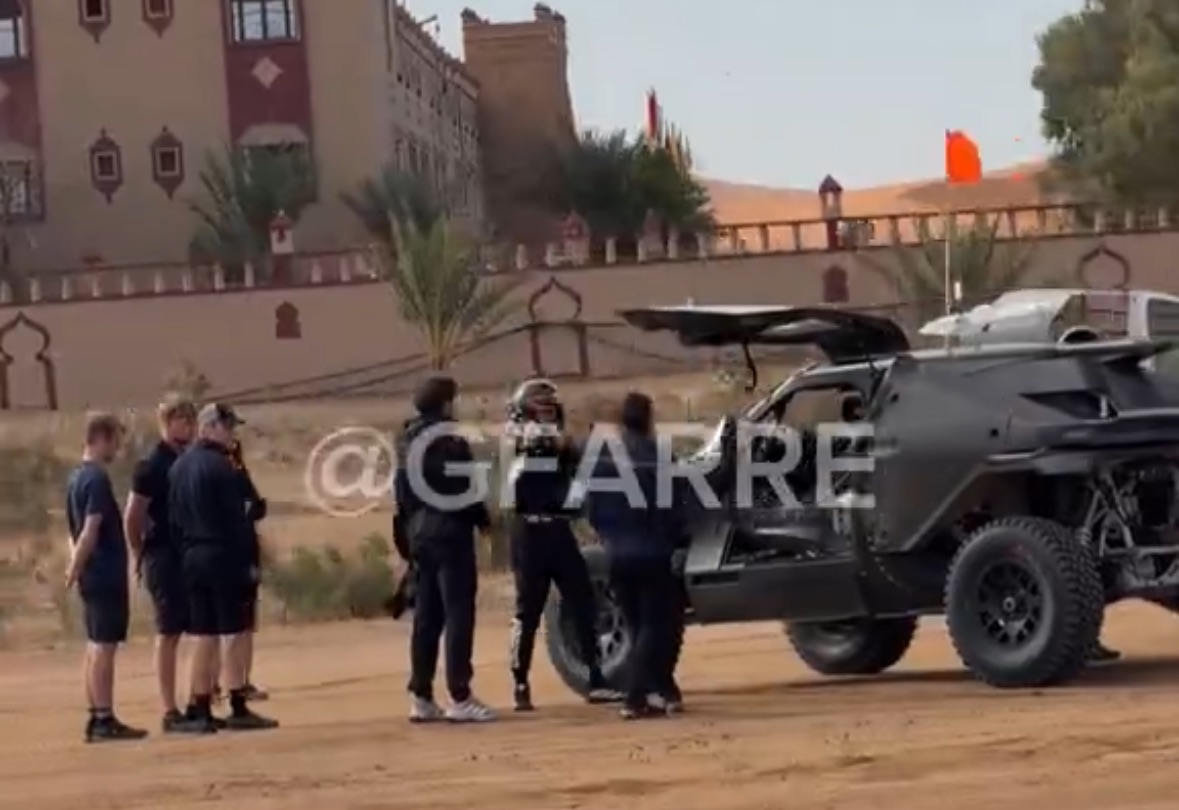 Alonso, en su test con el futuro Aston Martin del Dakar 2027 @gfarre