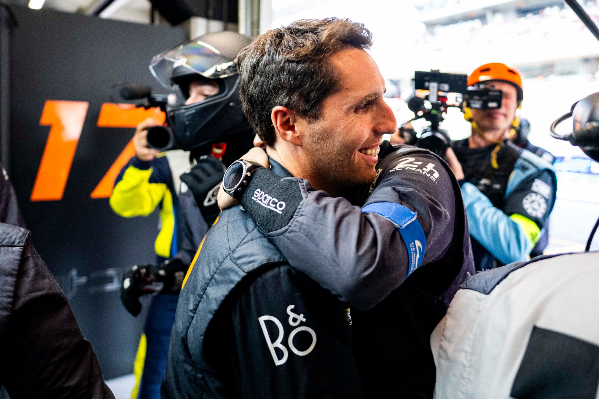 Dani Juncadella celebra la primera pole de Genesis en el WEC DPPI