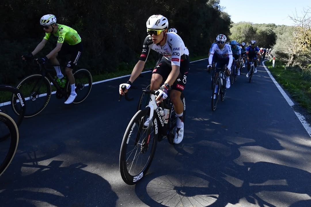 Marcos Freire, con UAE Team Emirates durante el Giro de Cerdeña. @marcossfreiree