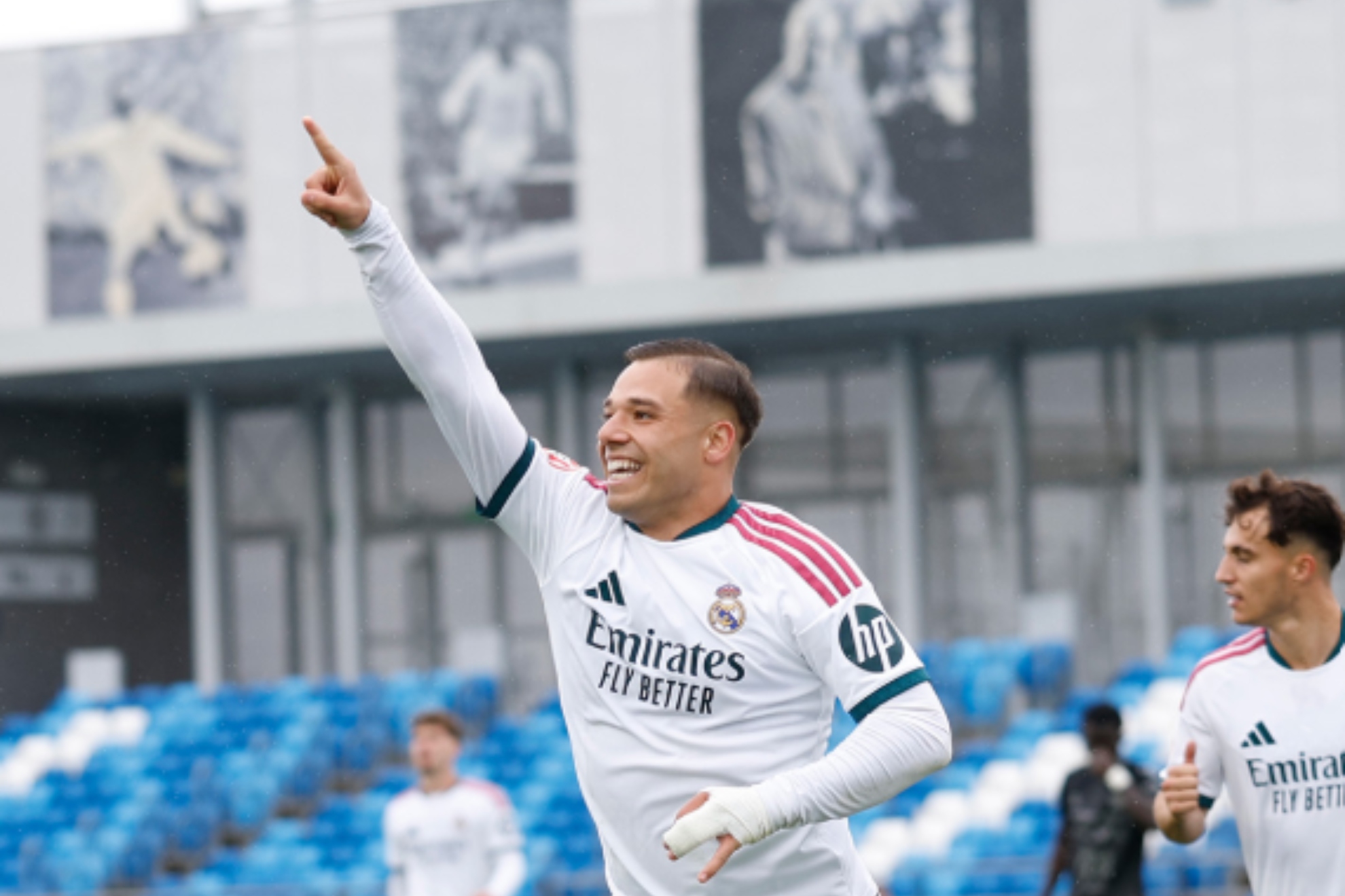 Leiva, celebrando el segundo gol del Castilla ante el Antequera. REALMADRID.COM