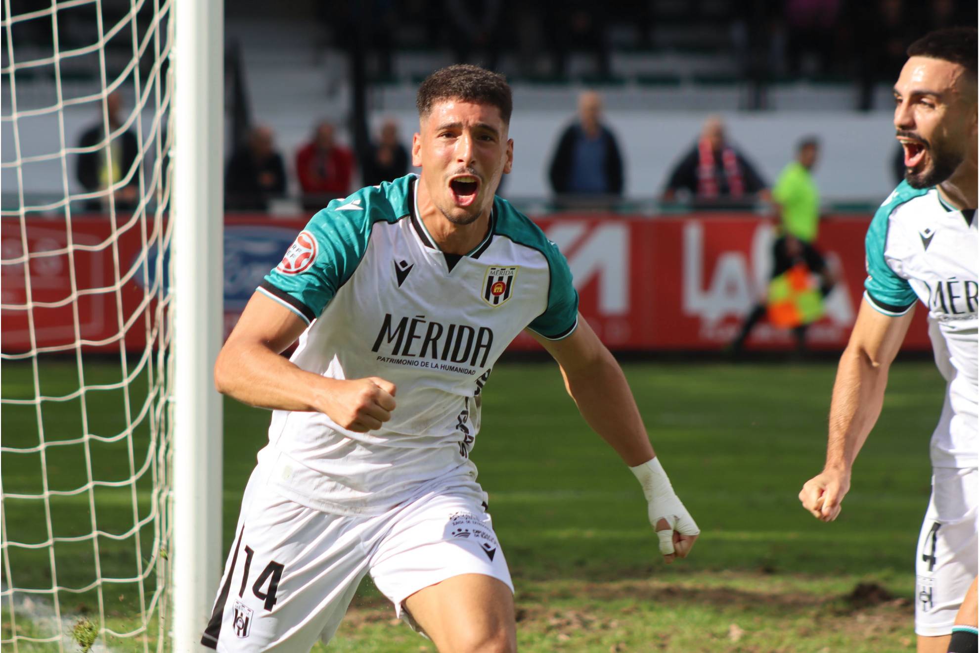 Hugo Carrillo fue el autor del tanto que abrió la goleada emeritense