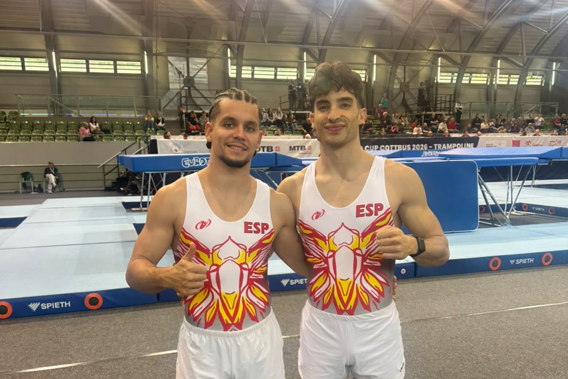Los gimnastas Jorge Martín y David Vega.