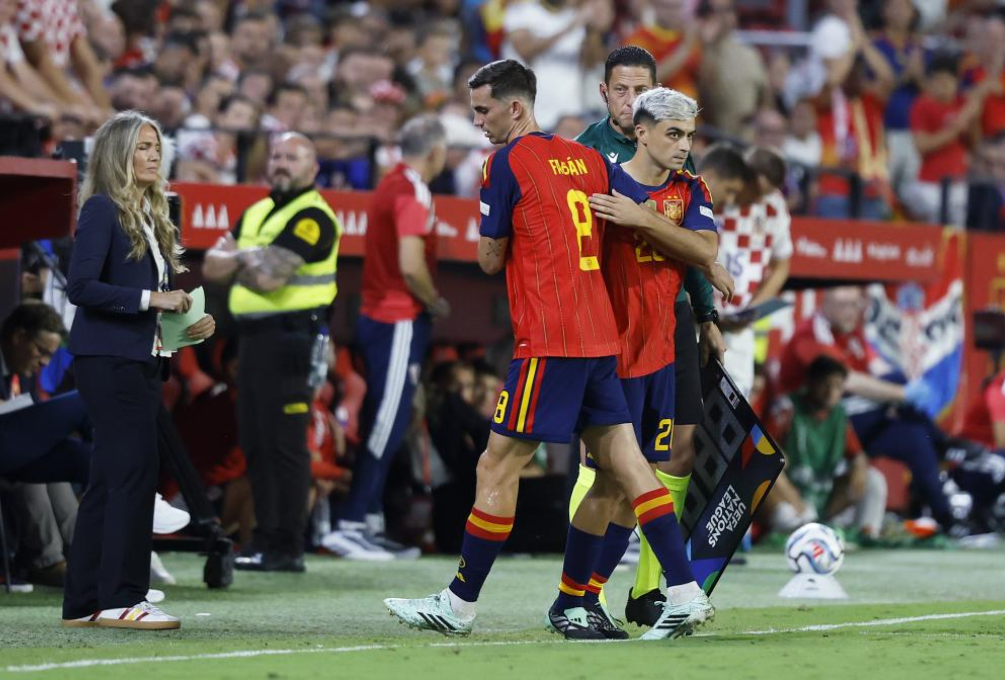 Pedri y Fabián, durante un partido con la selección. CHEMA REY