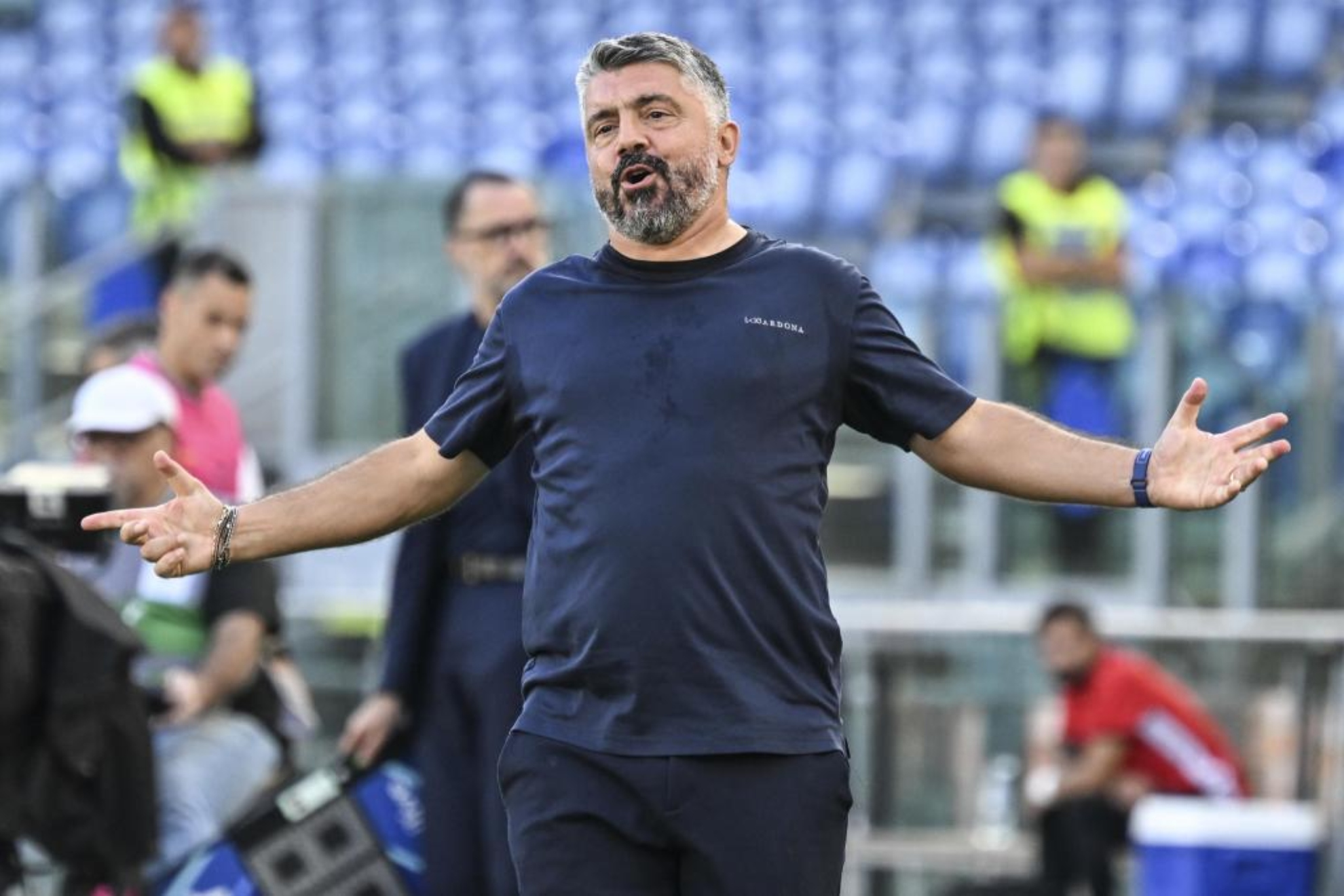 Gennaro Gattuso gesticula durante el partido con el Monza. EFE