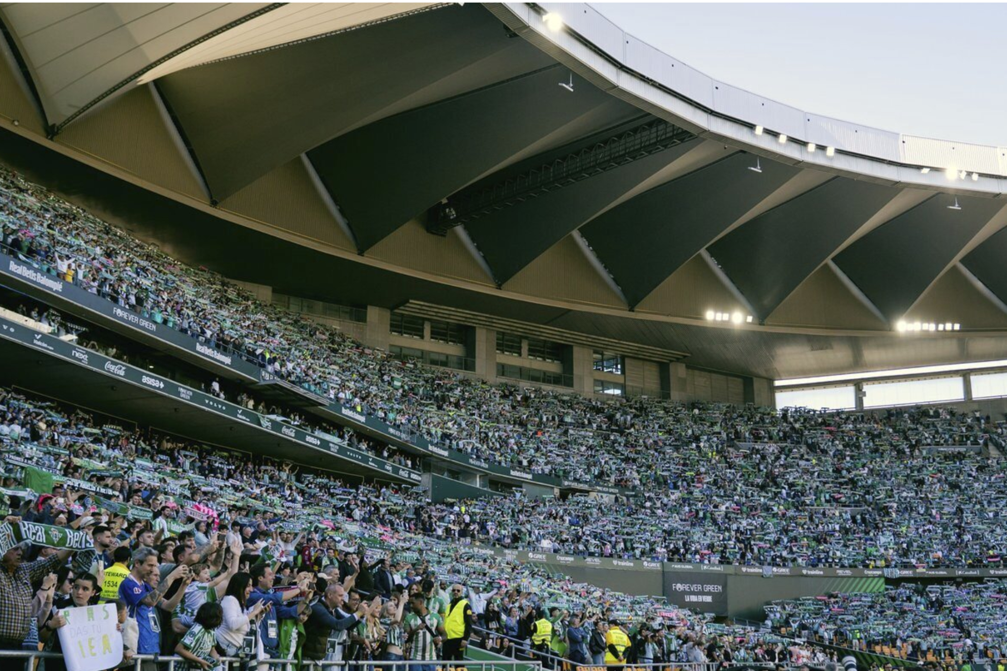 Aficionados del Betis en las gradas de La Cartuja REAL BETIS