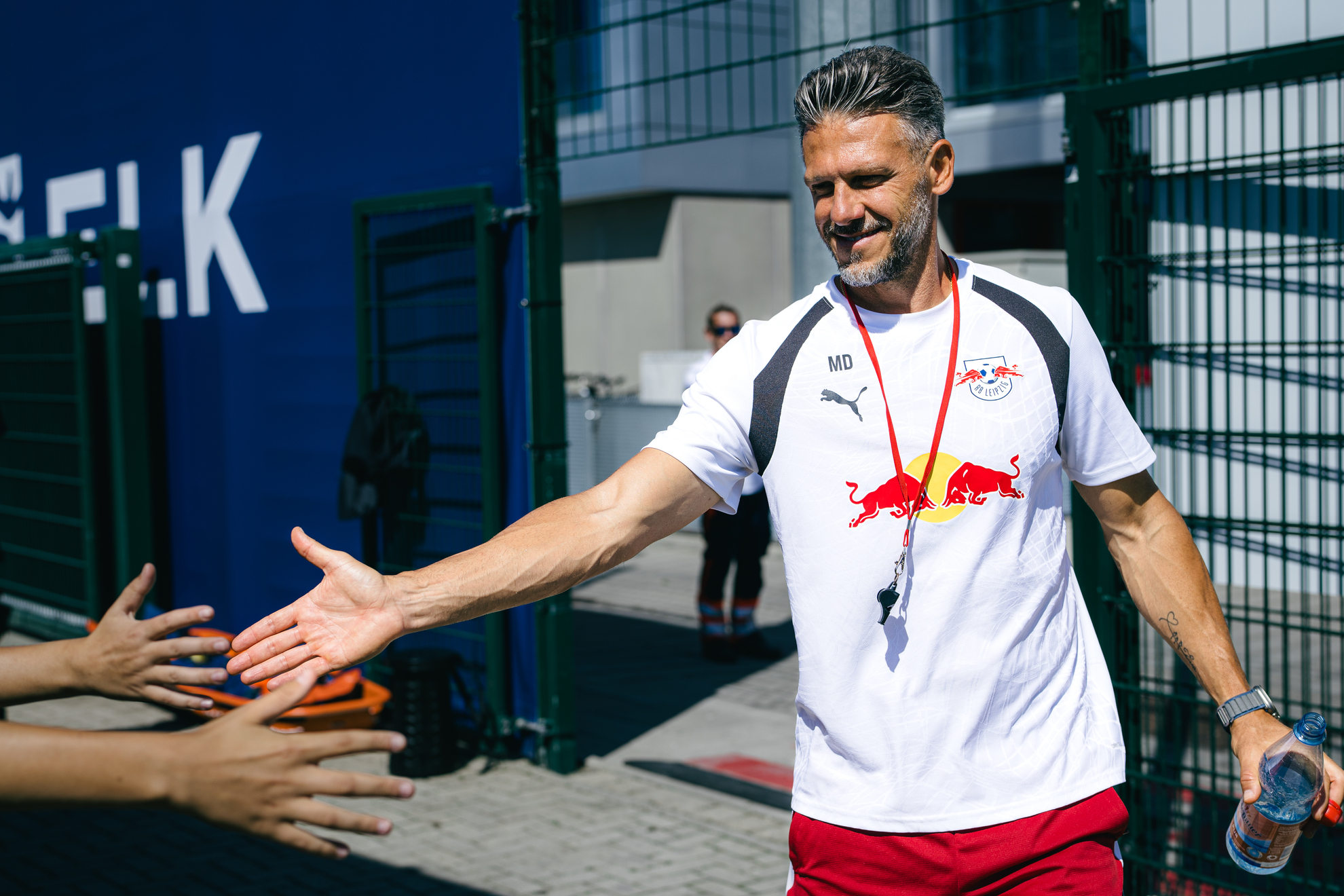 Leipzigs Cheftrainer / Trainer / Coach Martin Demichelis beim Training. Oeffentliches Training RB Leipzig. 11. August 2026: Leipzig, Red Bull Akademie. motivio