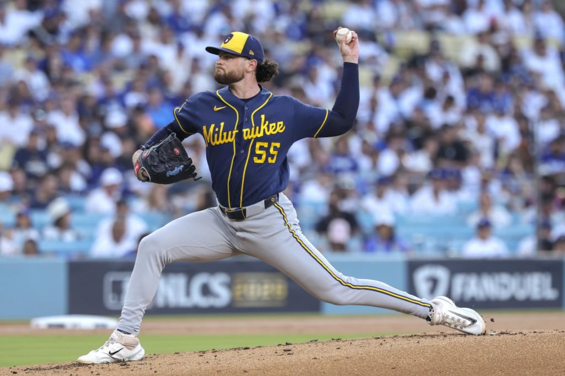 El pitcher Shane Drohan, de Milwaukee Breewers EFE
