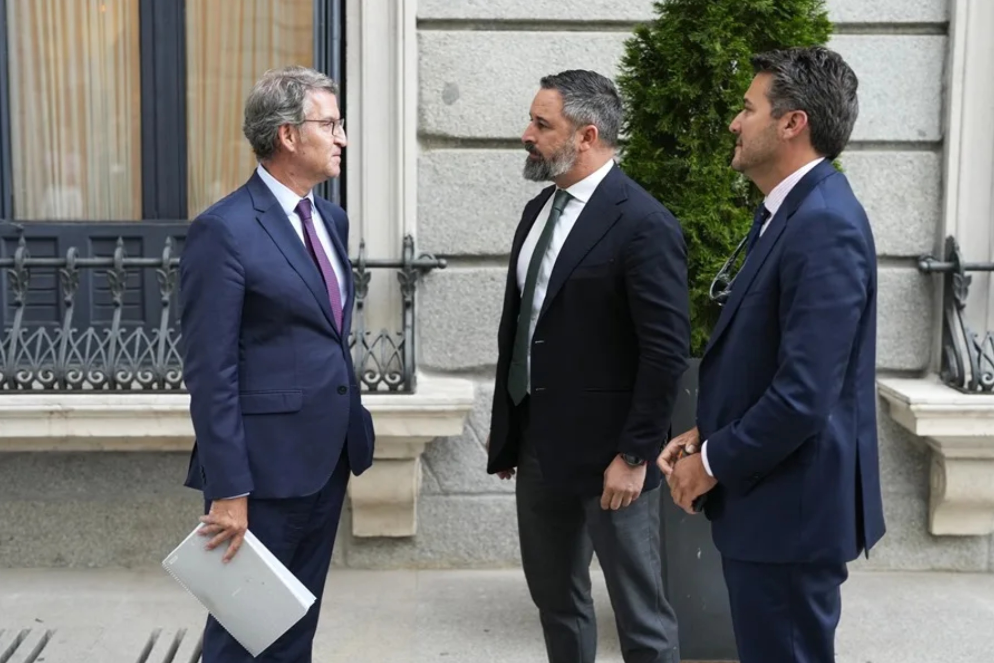 El promedio de RTVE sitúa al Frente Amplio con 11 escaños en un Congreso con mayoría absoluta de PP y Vox EFE