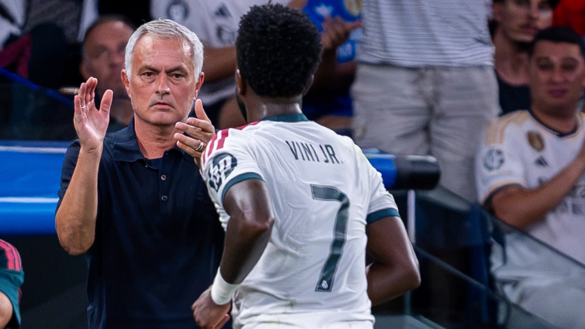 El entrenador luso del conjunto blanco reconoció que nadie de su plantilla está por encima del club.