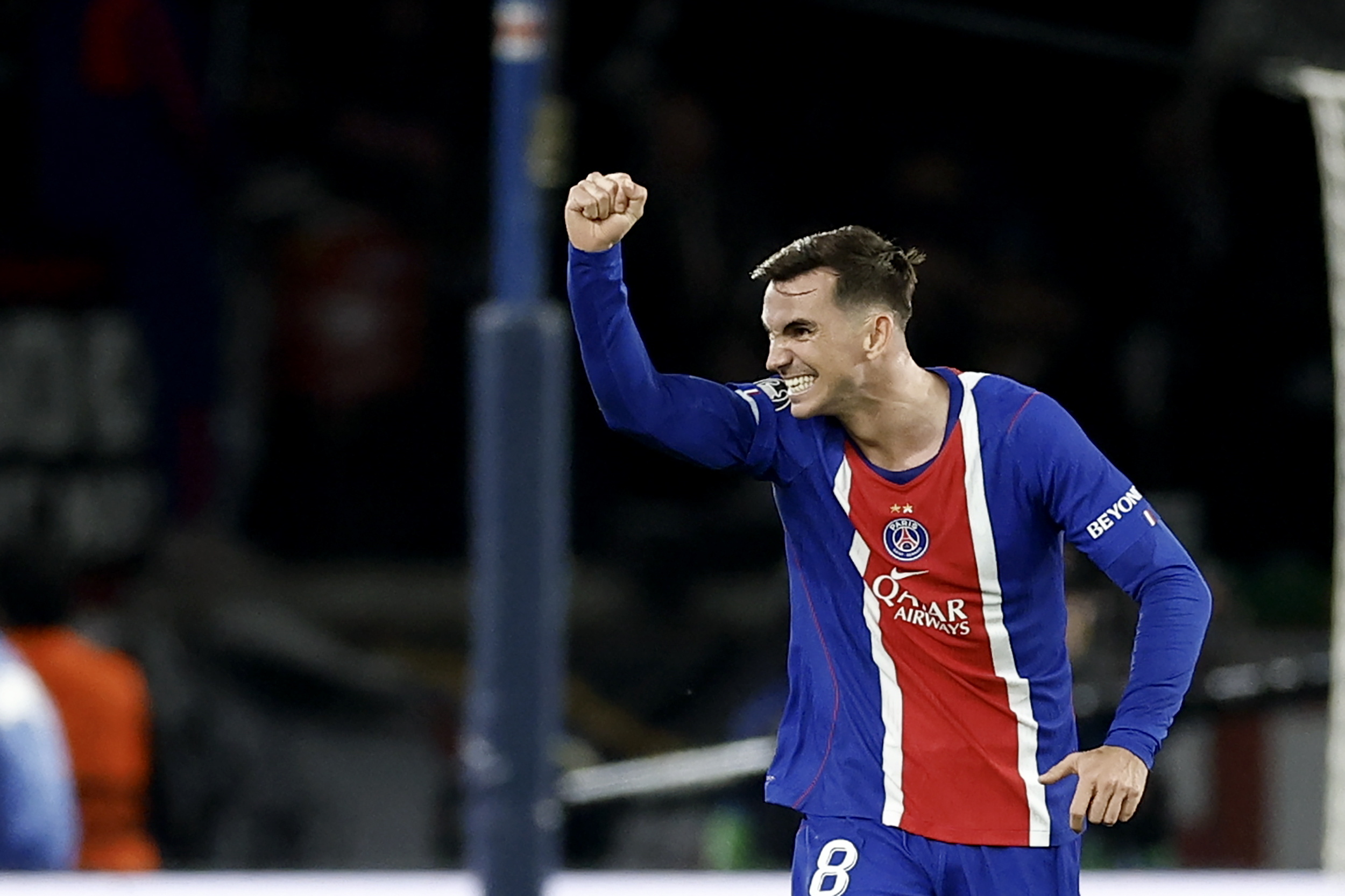 PARIS (France), 20/10/2026.- Fabian Ruiz of PSG celebrates after scoring the 4-2 goal during the UEFA Champions League league phase match Paris Saint-Germain FC against FC Barcelona, in Paris, France, 20 October 2026. (Liga de Campeones, Francia) EFE/EPA/YOAN VALAT EFE