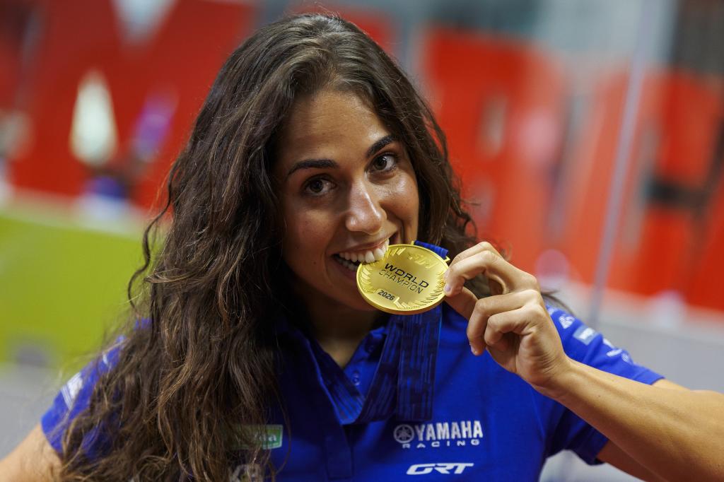 Herrera 'muerde' su oro.