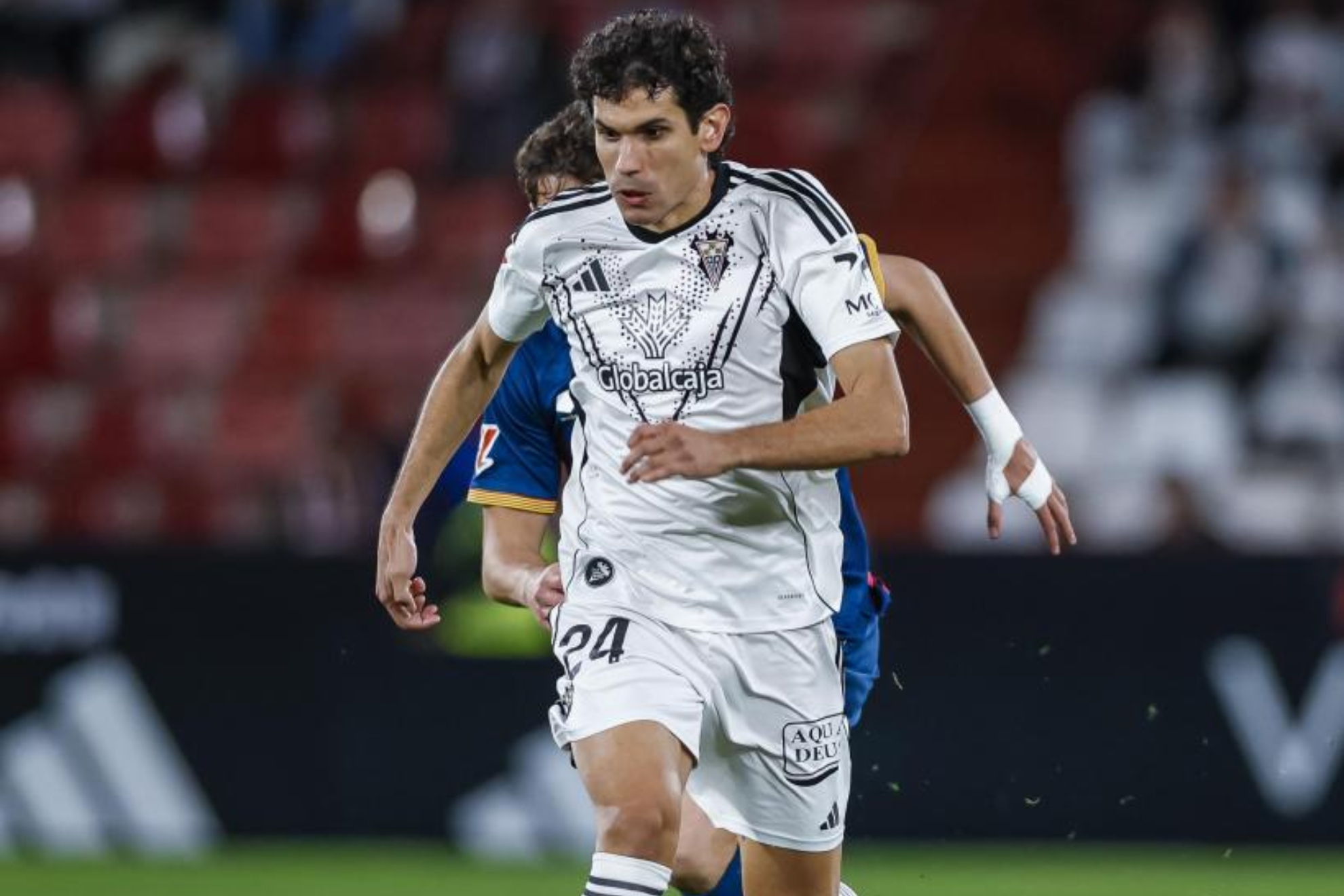 Jesús Vallejo, en un partido del Albacete. LALIGA