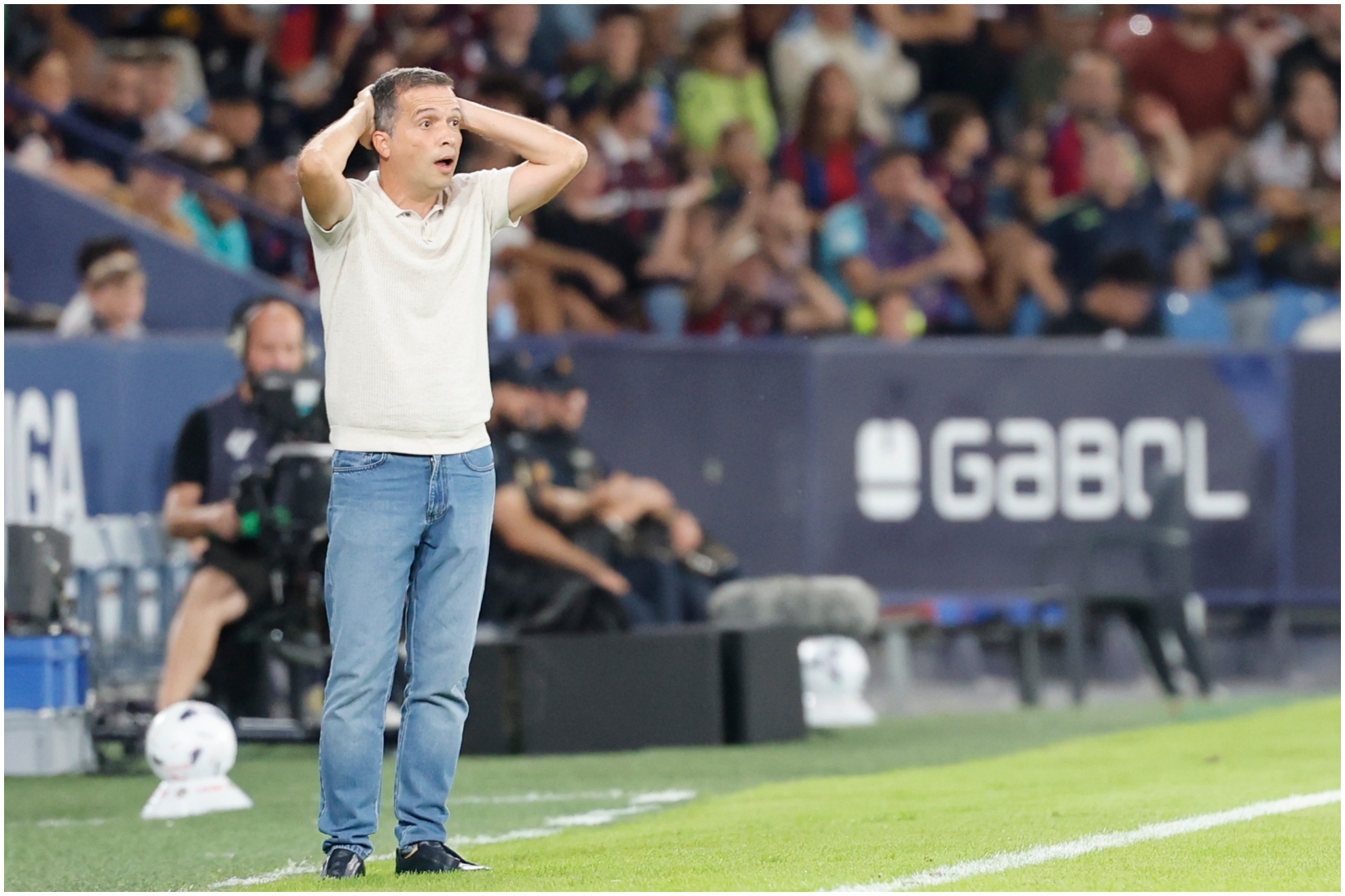 Luis Castro durante el partido ante el Athletic.