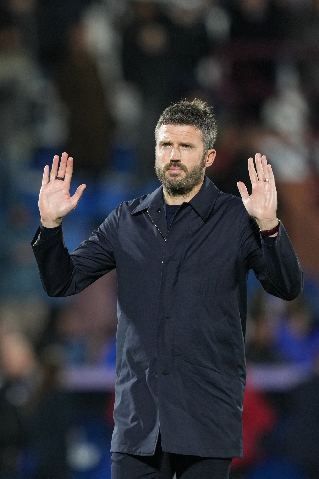 El gesto de Michael Carrick a la afición que condenó a Ole Gunnar Solskjaer en 2021
