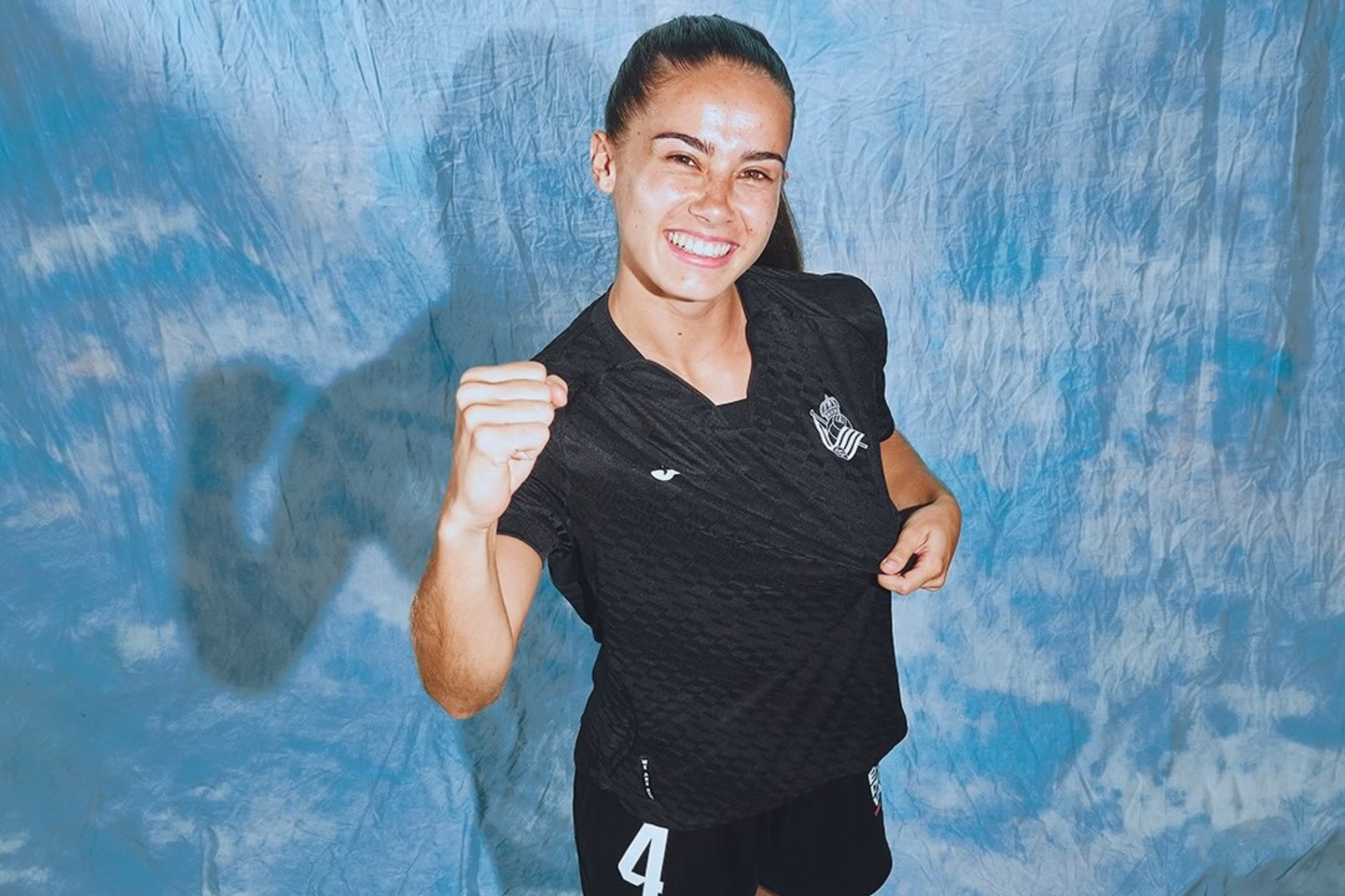 Nahia Aparicio, en una activación con la Real Sociedad Real Sociedad