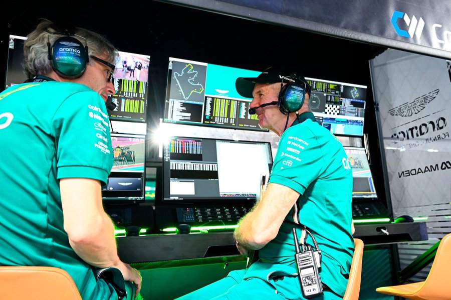 Krack y Newey, que regresa al muro este fin de semana en Austin. RV RACING PRESS
