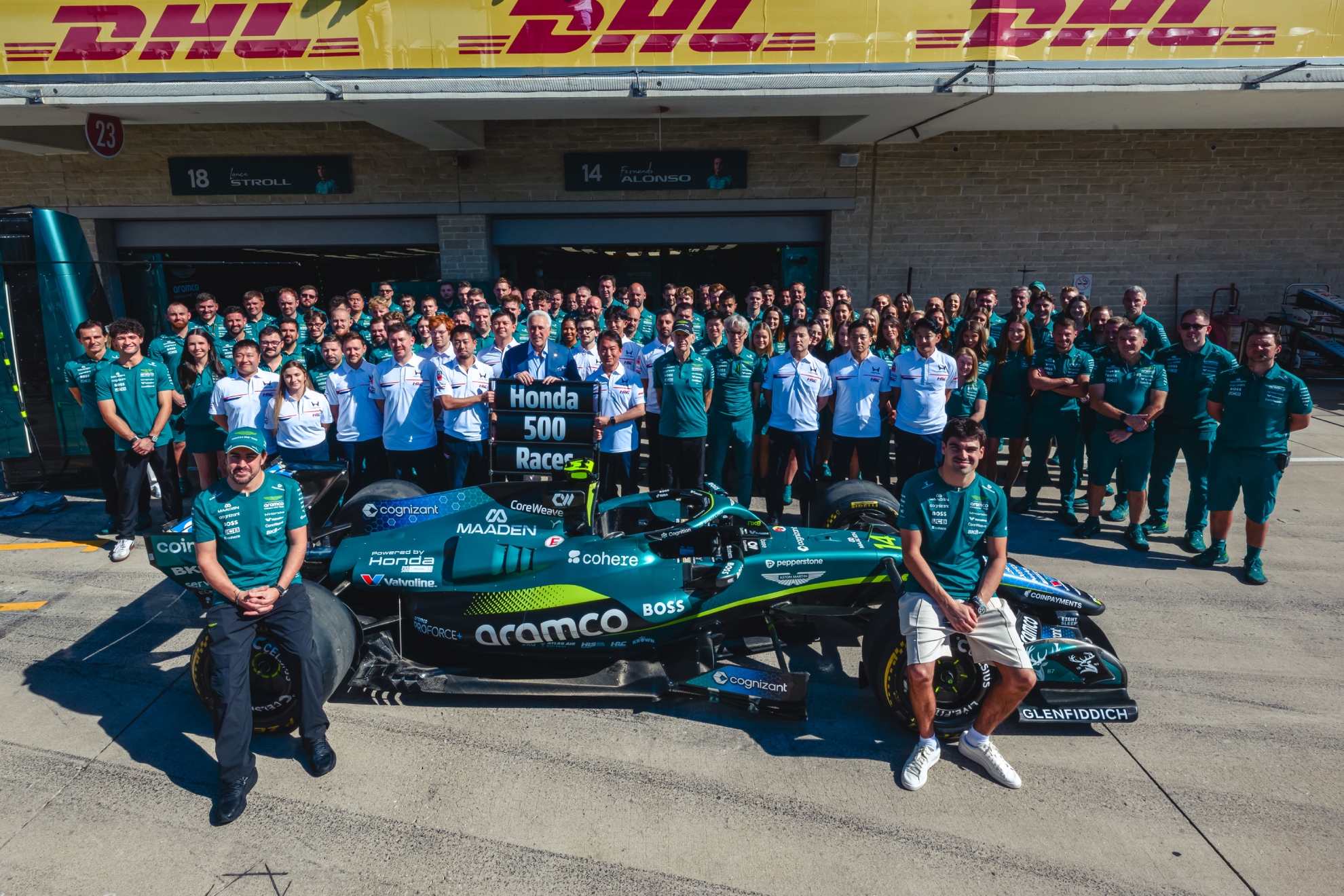 Foto de familia de Honda y Aston Martin. HONDA RACING F1