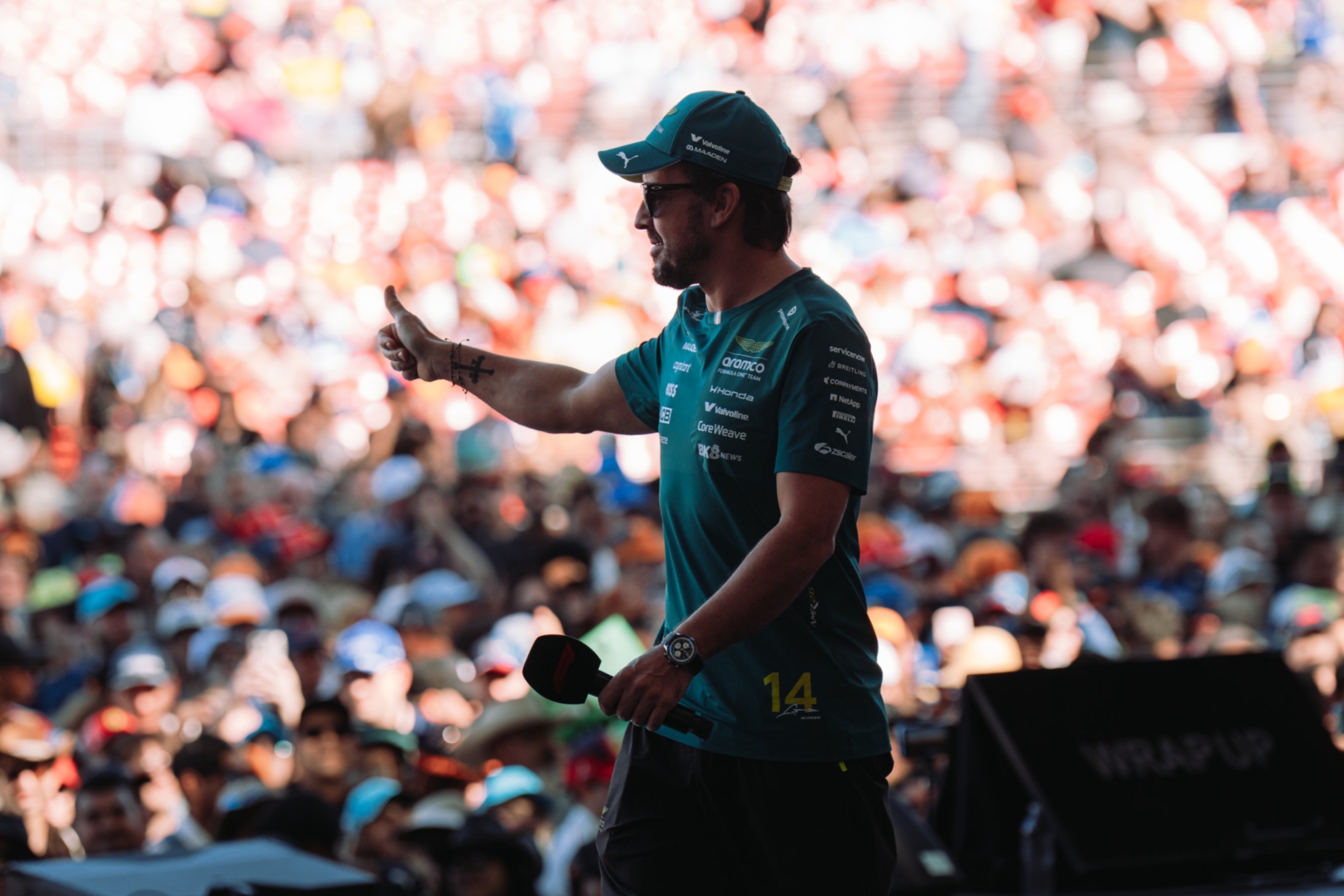 Alonso, en la fan zone de Austin.
