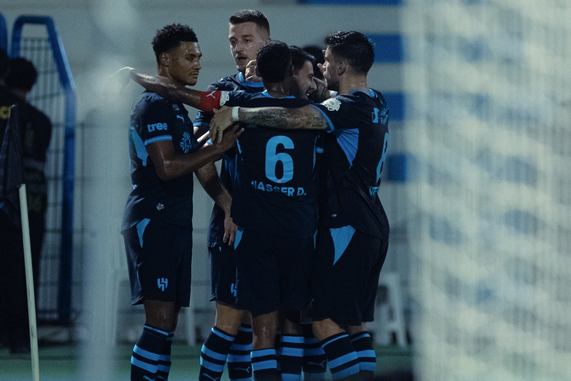 Los jugadores de Al Hilal celebran el gol de Martinelli. AL HILAL.