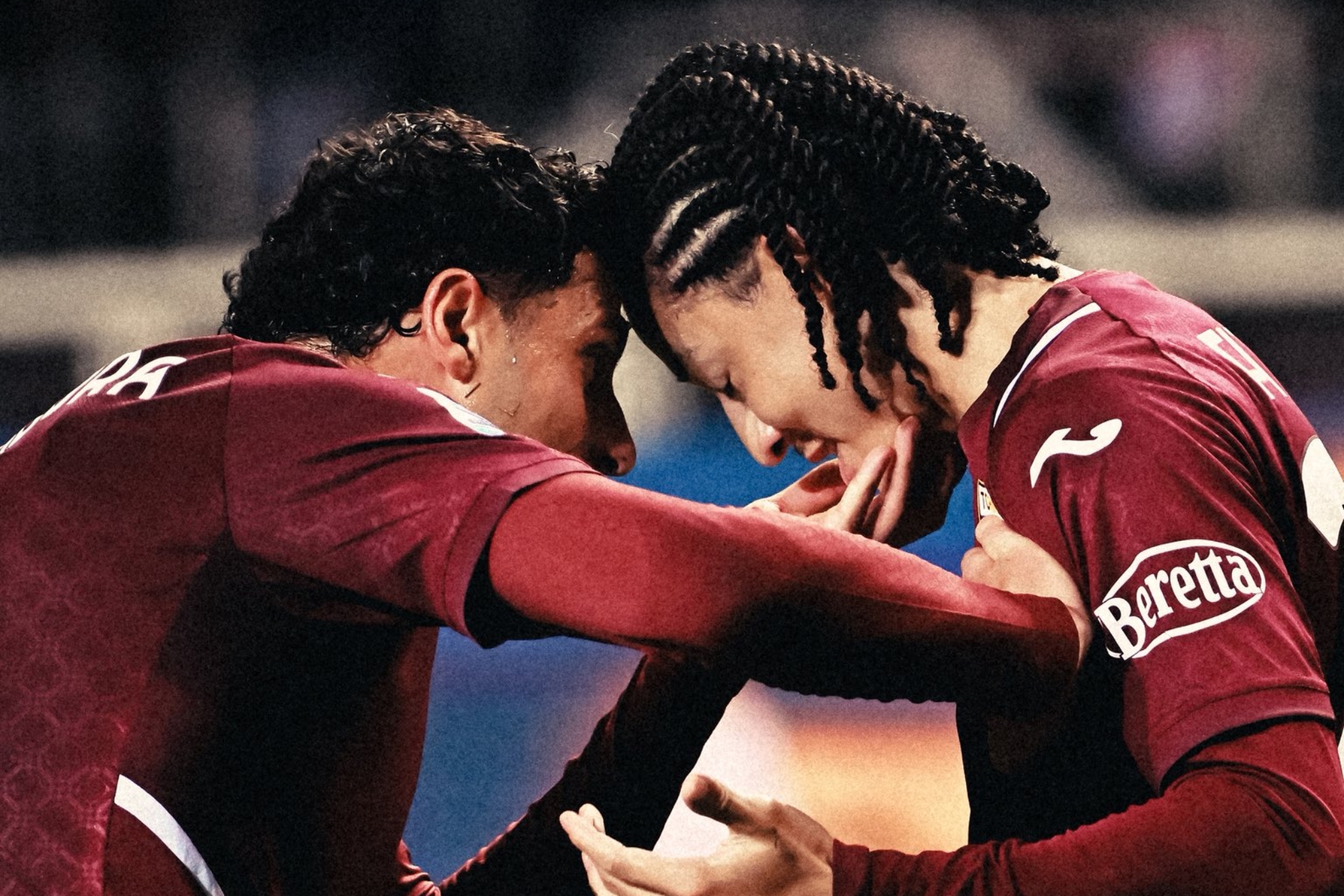 Fitz-Jim celebra su primer gol con el Torino. TORINO.