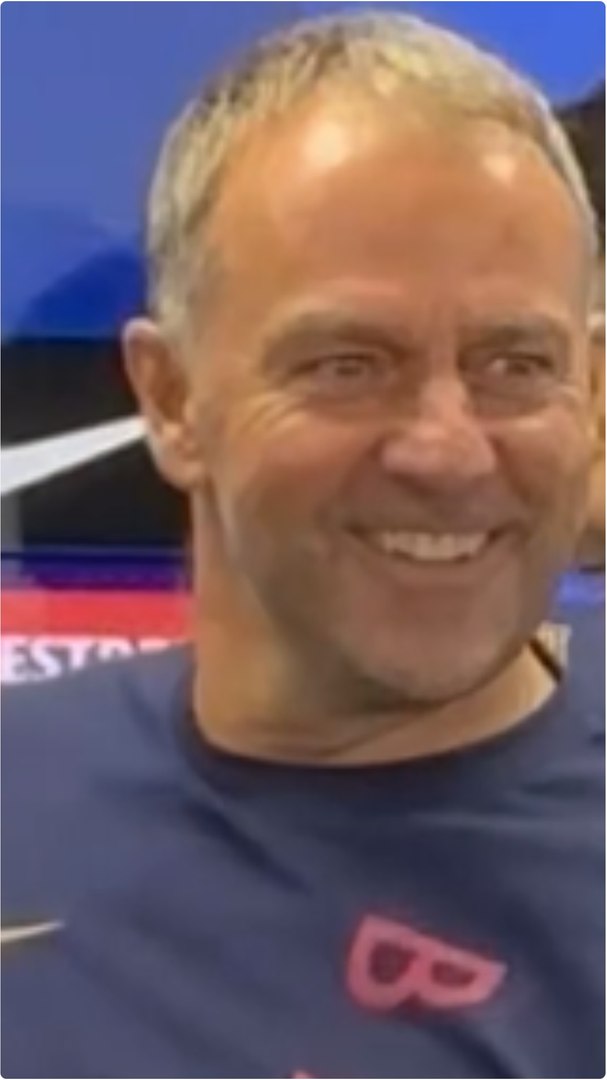 Este fue el divertido momento que tuvo el entrenador del Barcelona con la prensa. La frase fue épica.
