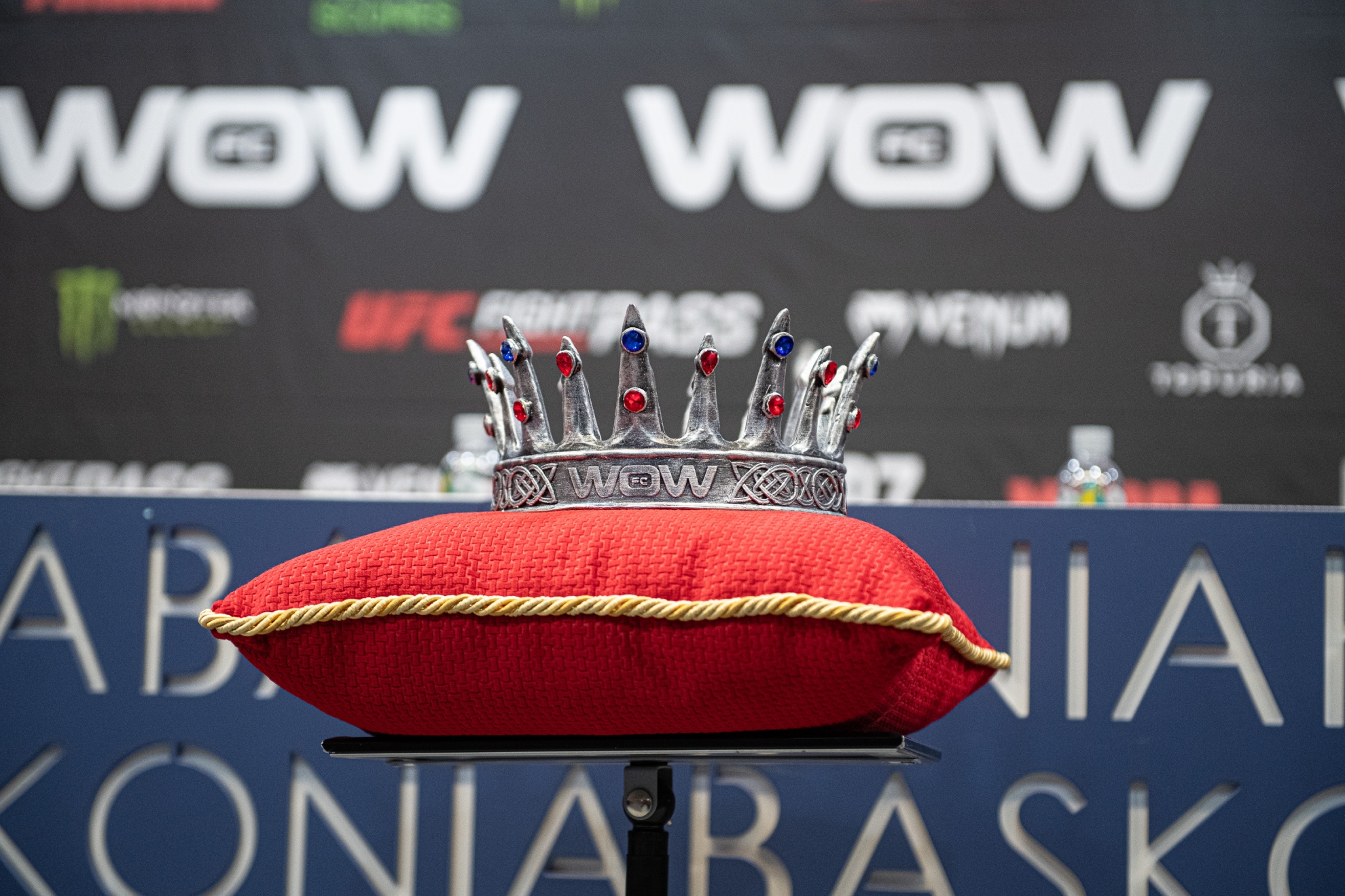 La corona del evento estelar de WOW 33 Vitoria. WOW FC.