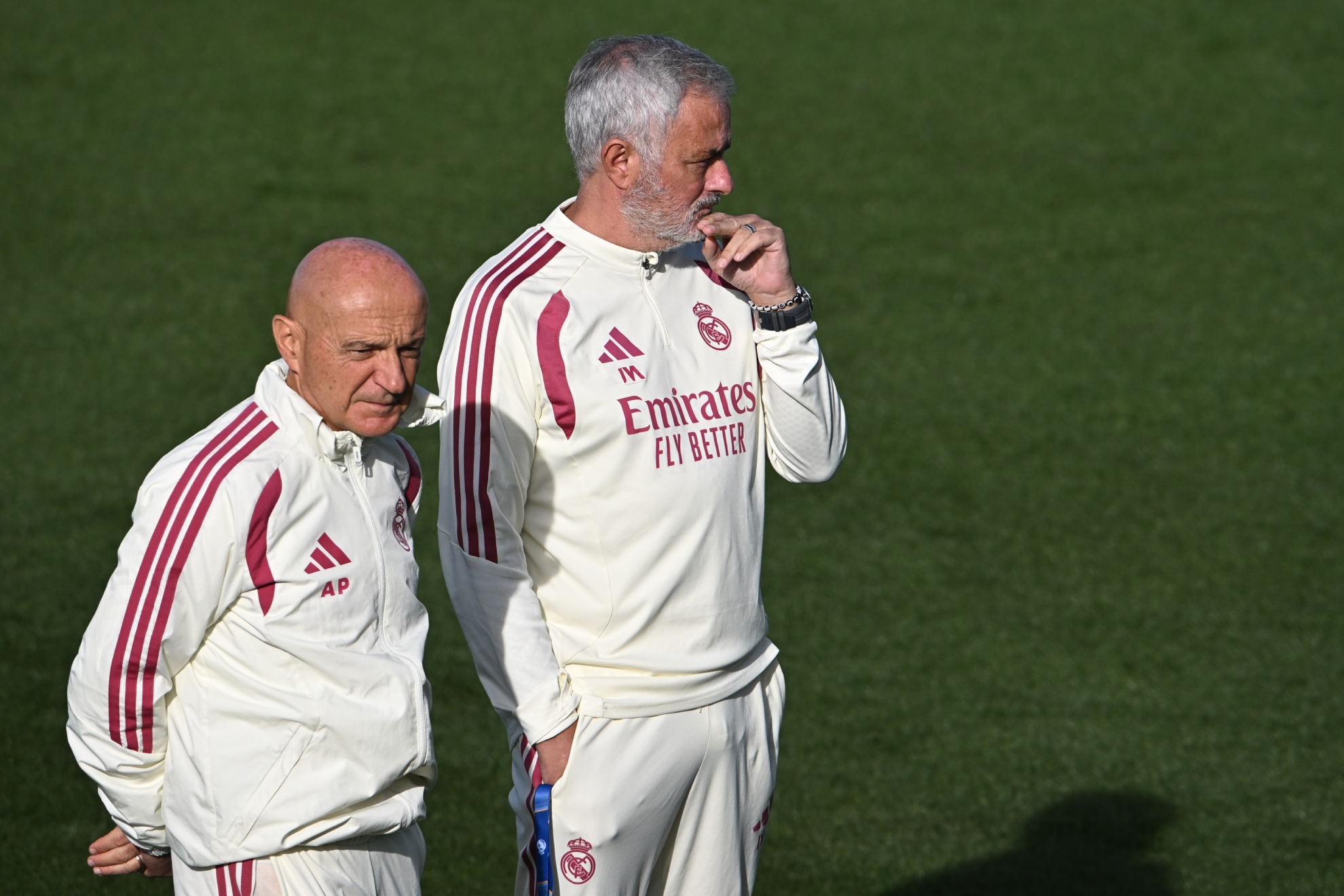 Mourinho durante la previa. EFE