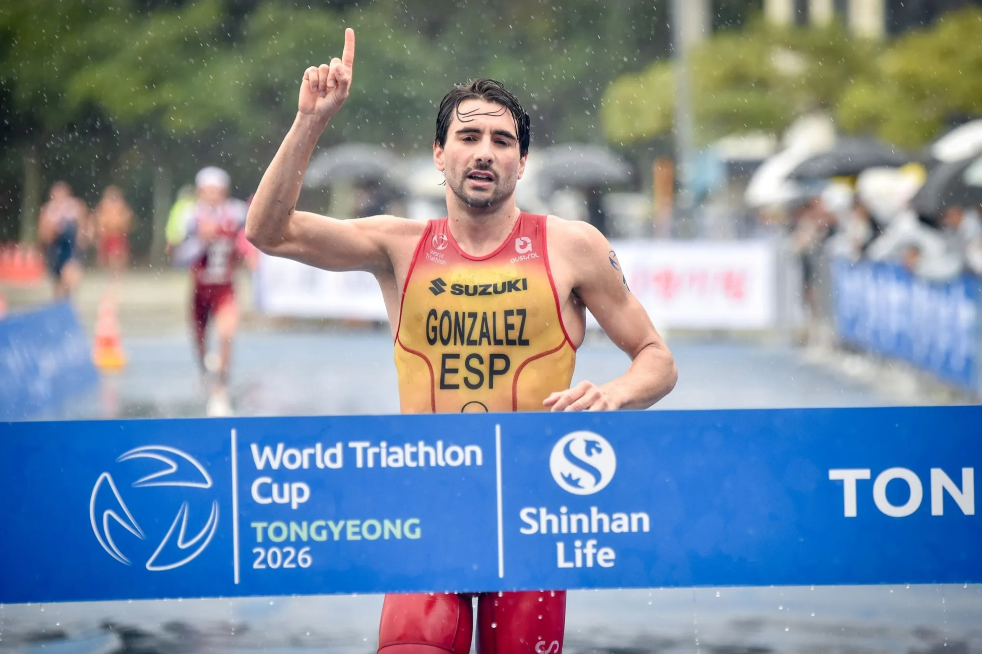 Alberto González, en meta. World Triathlon