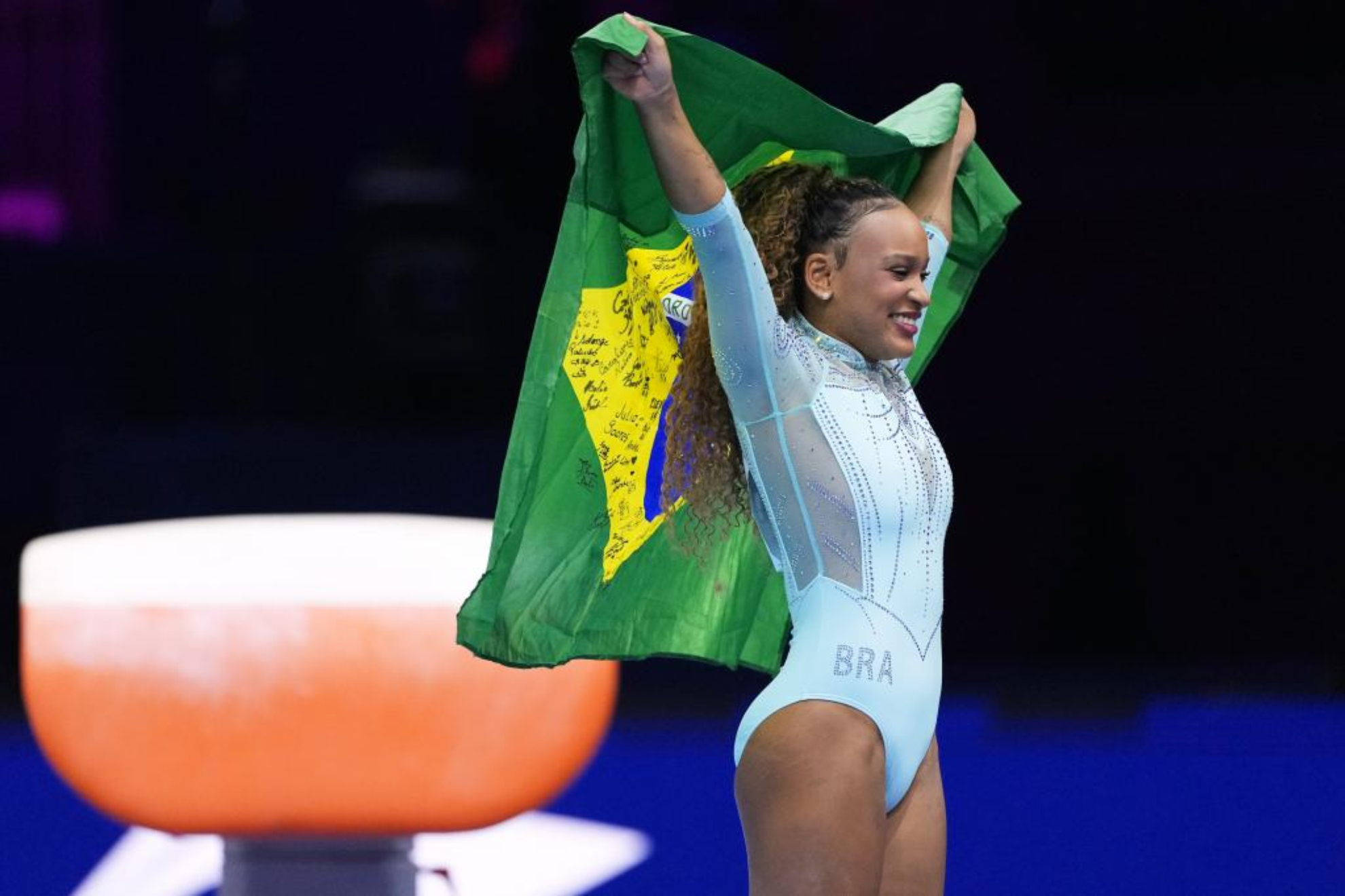 Rebeca Andrade, tras ganar el oro. LAPRESSE