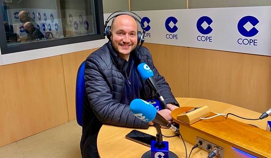 Jesús Villajos, presidente del Sporting de Alcázar, en los estudios de Cope.