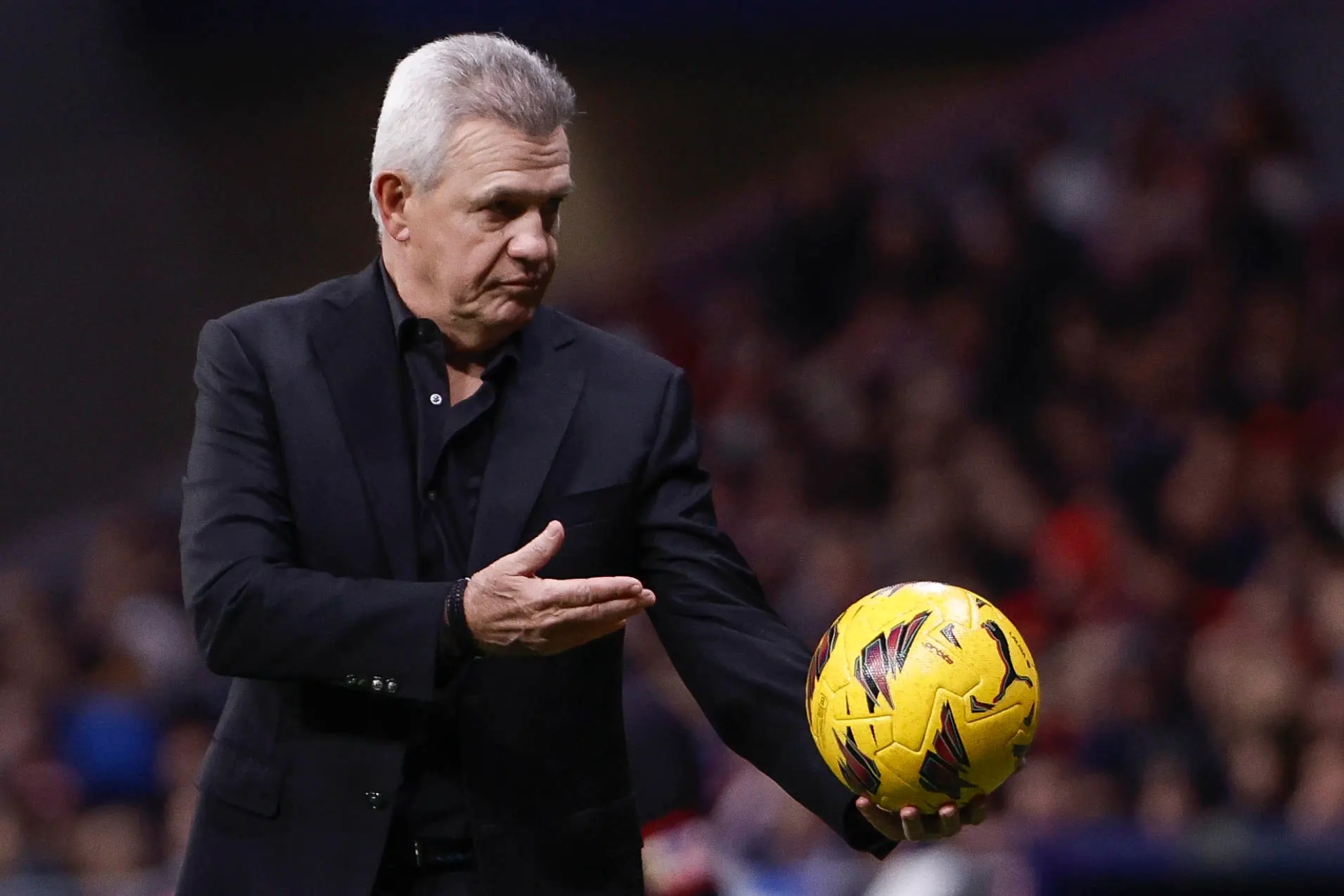 Javier Aguirre y sus comienzos con los equipos que coge a mitad de temporada. EFE