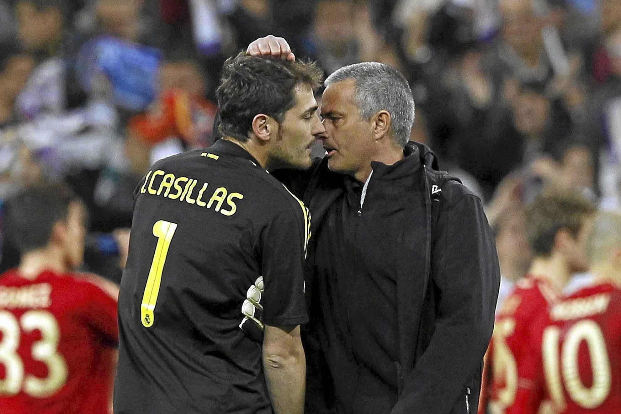 Iker Casillas Jose Mourinho PARTIDO DE LA SEMIFINAL DE LA LIGA DE CAMPEONES EN EL SANTIAGO BERNABEU