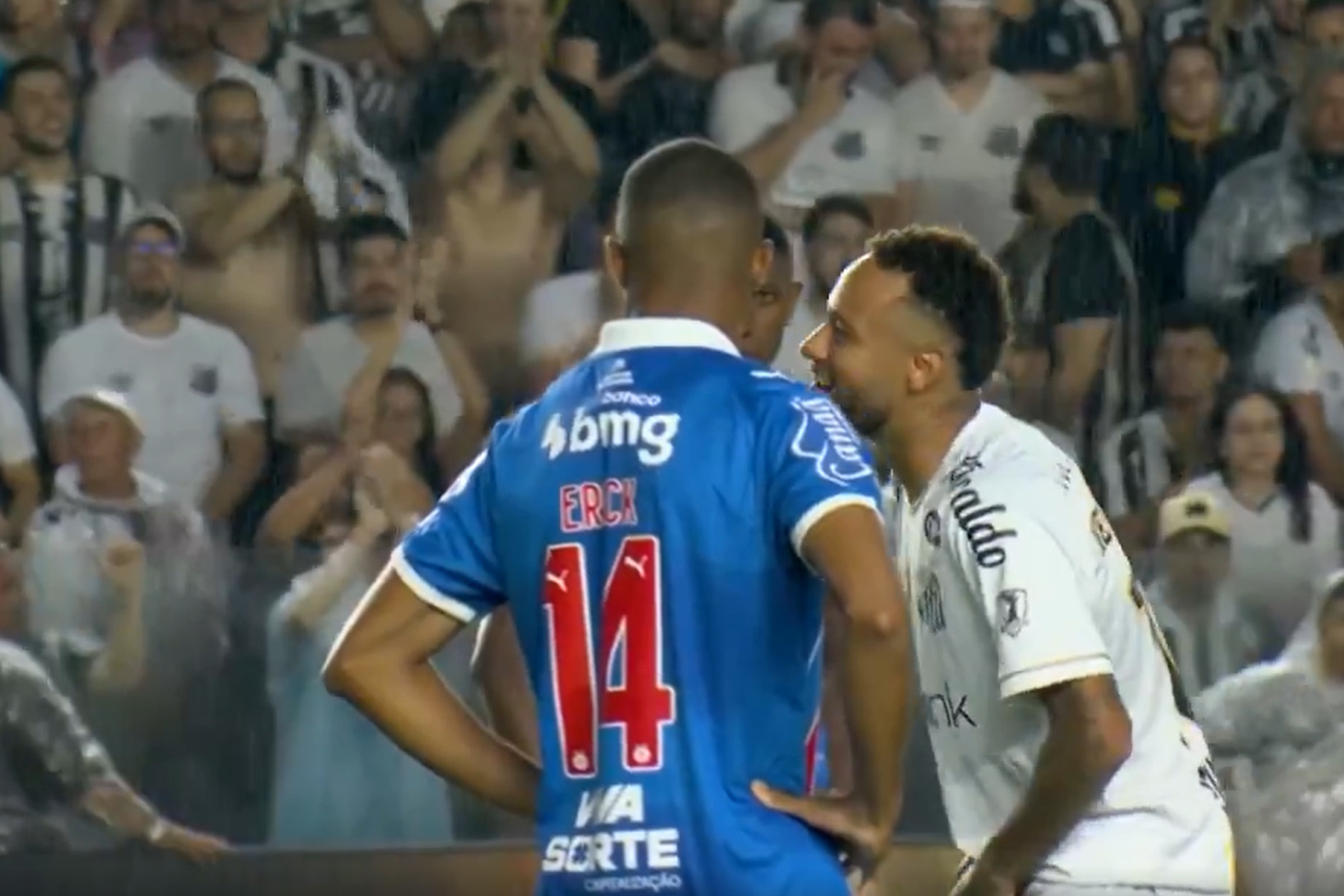 "Eres un pedazo de mier..": Los fuertes insultos que provocaron la polémica expulsión de Neymar por la 'Ley Vinicius'
