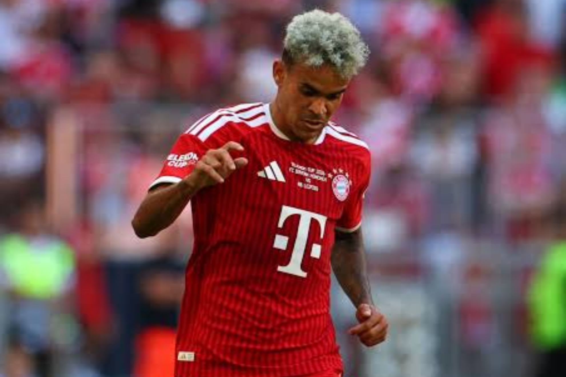Luis Díaz entra al Top 25 y se queda con el puesto 24 del Balón de Oro 2026.