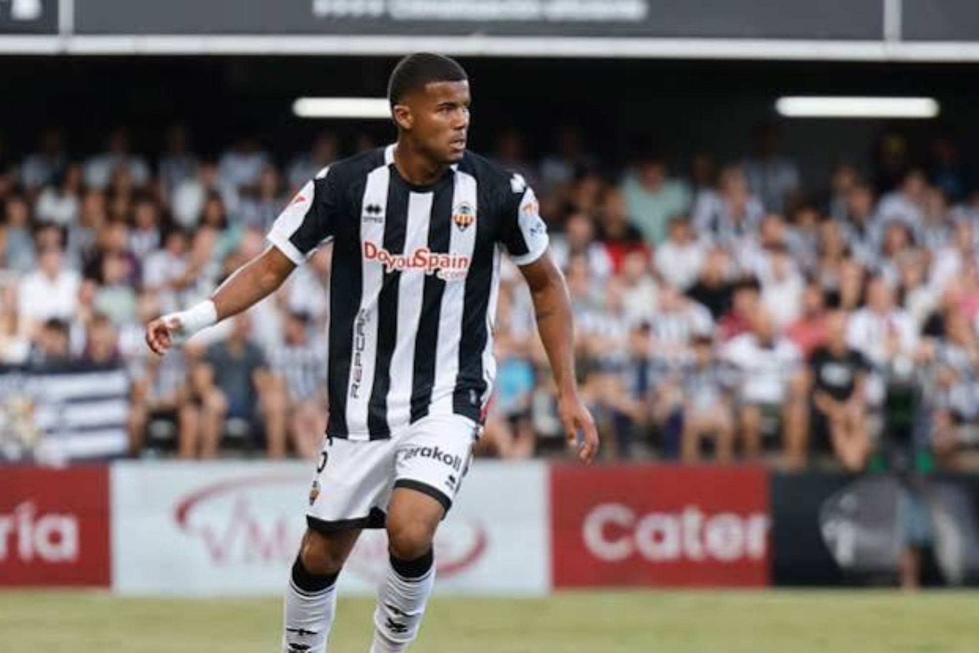 DT del Castellón se rinde al talento del colombiano Matías Orozco.